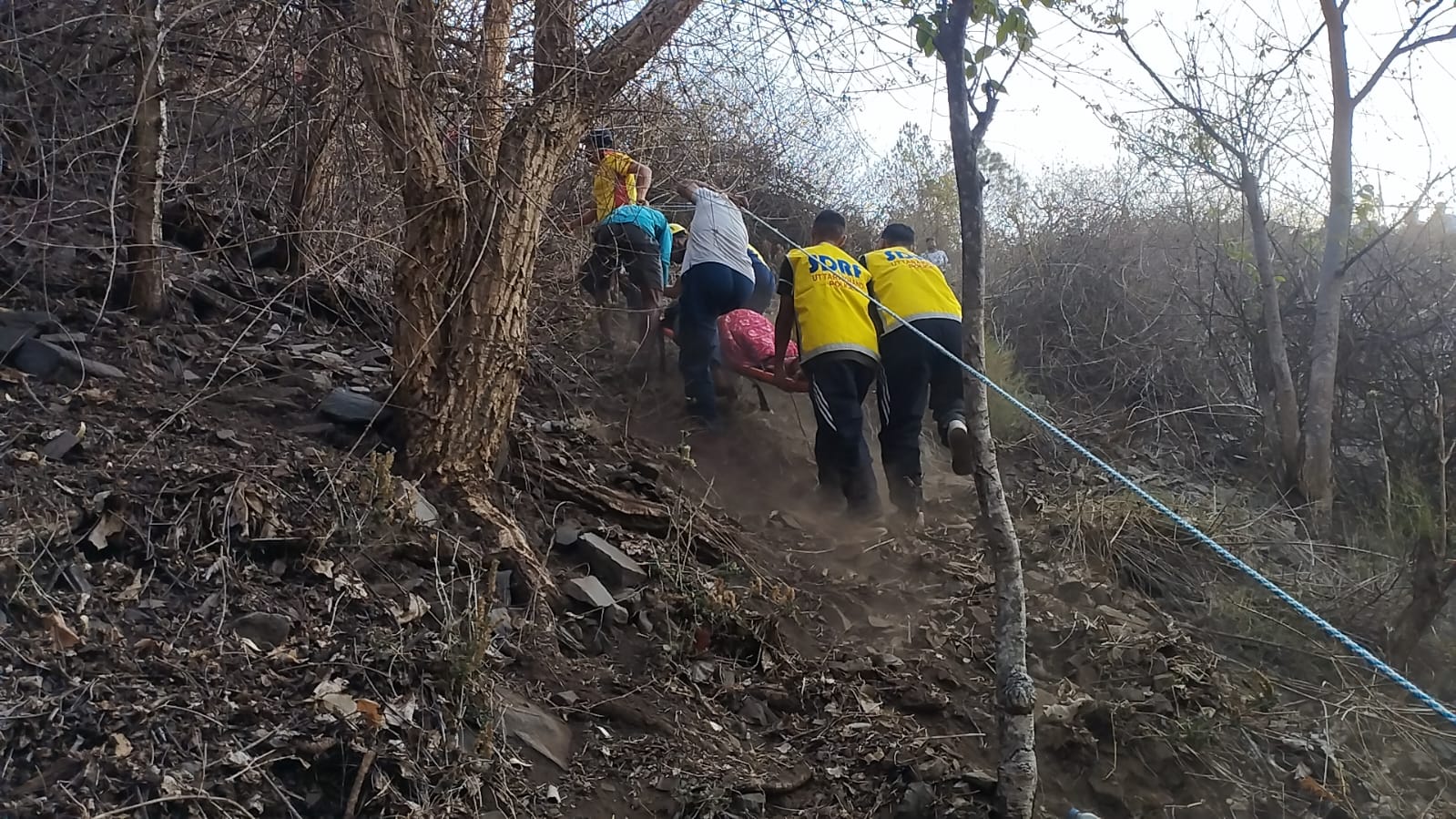 Big news: यहां वाहन 150 मीटर गहरी खाई में दुर्घटनाग्रस्त, नौ यात्री थे सवार, पढ़िए..