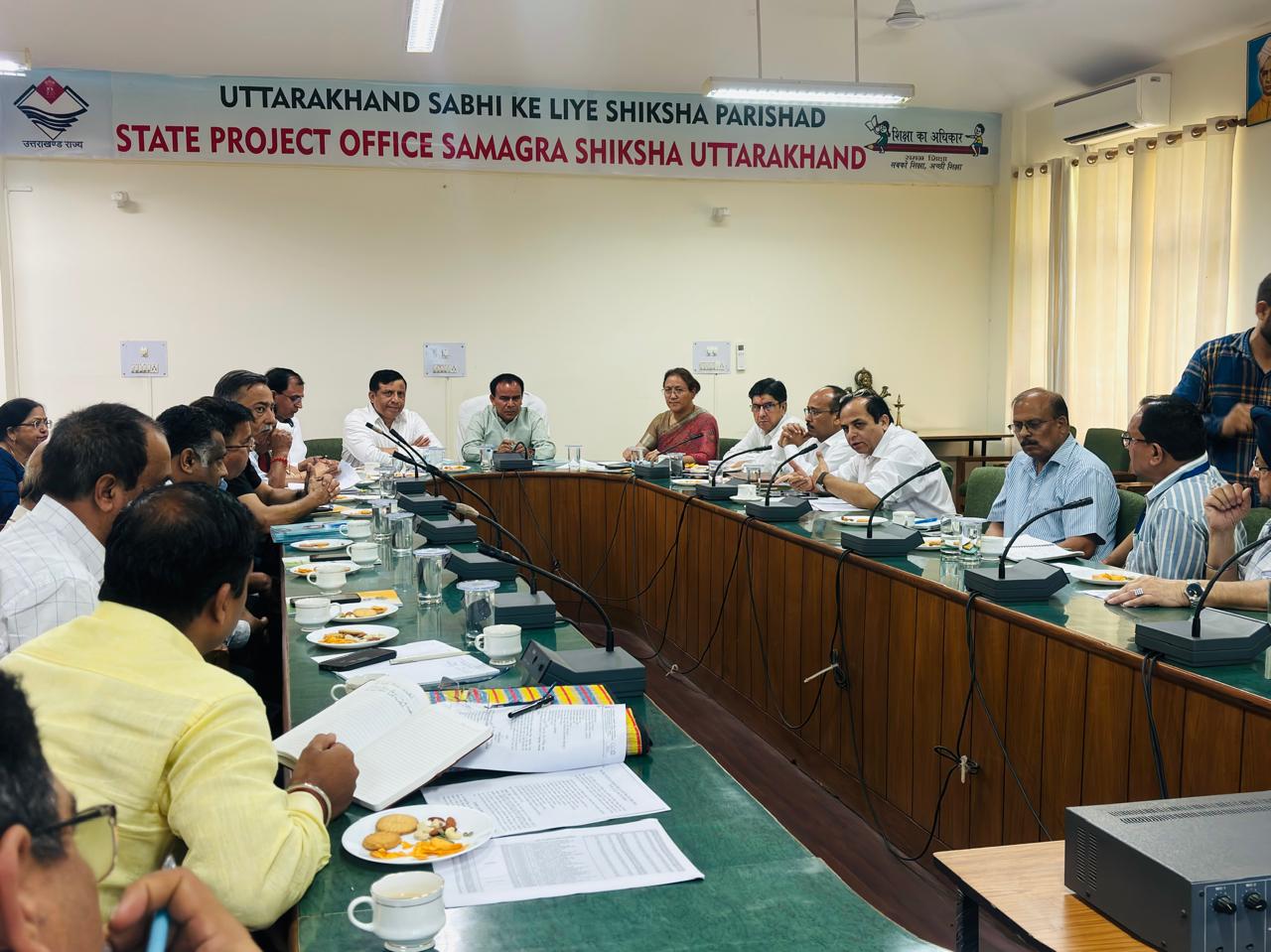 शिक्षा मंत्री ने राष्ट्रीय शिक्षा नीति-2020 के महत्वपूर्ण प्रावधानों को निजी तथा राजकीय विद्यालयों में एक साथ अनिवार्य रूप से लागू किये जाने के दिए निर्देश