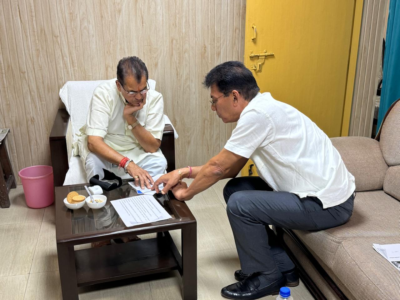 डॉ प्रेमचंद अग्रवाल ने उत्तराखंड मेट्रो कॉर्पोरेशन द्वारा किये जा रहे कार्यों की प्रगति की अद्यतन स्थिति का संज्ञान लिया।