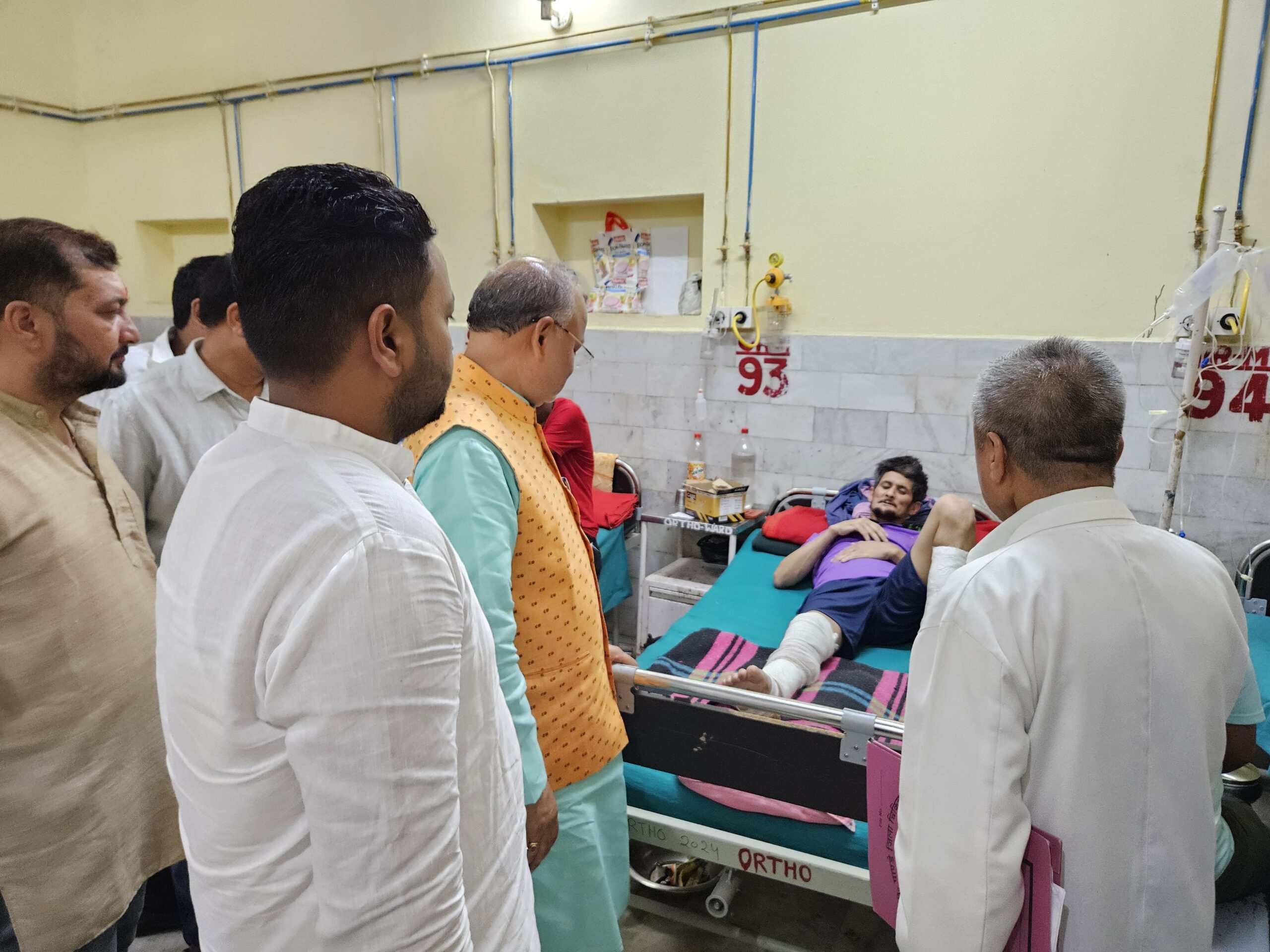 राज्य स्तरीय राष्ट्रीय ग्रामीण स्वास्थ्य एवं अनुश्रवण परिषद के उपाध्यक्ष सुरेश भट्ट ने बीडी पांडे जिला अस्पताल का निरीक्षण किया