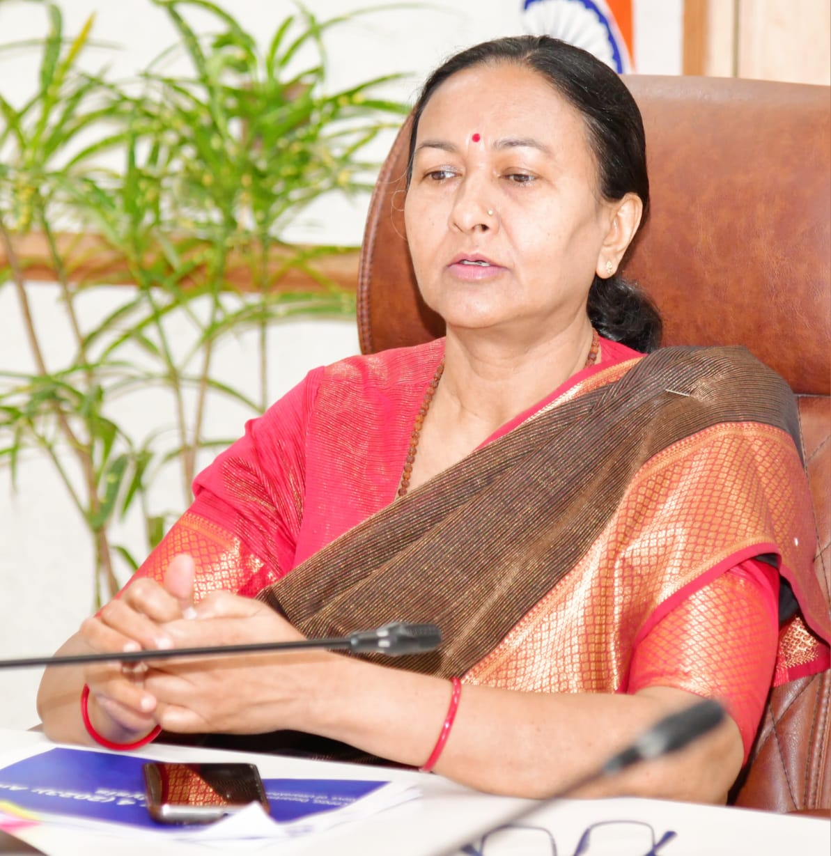 मुख्य सचिव राधा रतूड़ी ने एसडीजी इण्डेक्स के सम्बन्ध में समीक्षा की