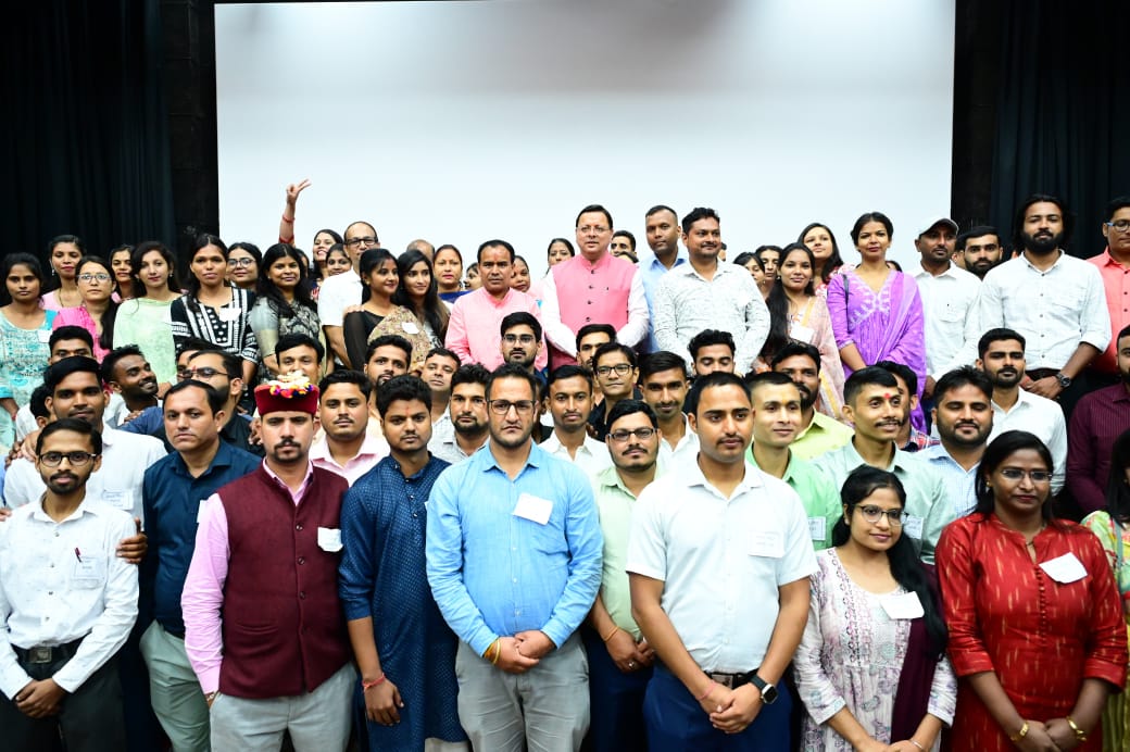 मुख्यमंत्री पुष्कर सिंह धामी ने 236 सहायक अध्यापकों को नियुक्ति पत्र प्रदान किए..