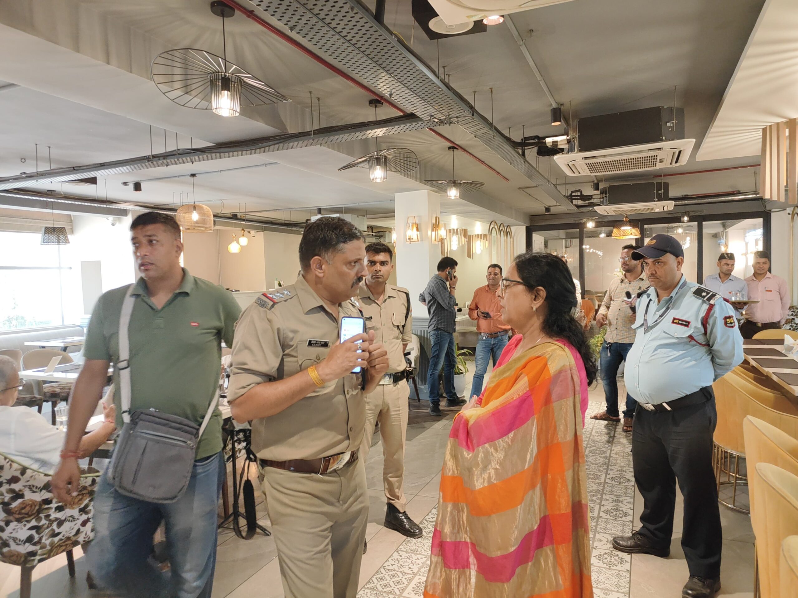 देहरादून : बाथरूम में कैमरा छिपाकर वीडियो बनाने के अपराधी के विरुद्ध होगी कड़ी कार्रवाई, मामले में महिला आयोग की अध्यक्ष ने लिया संज्ञान..