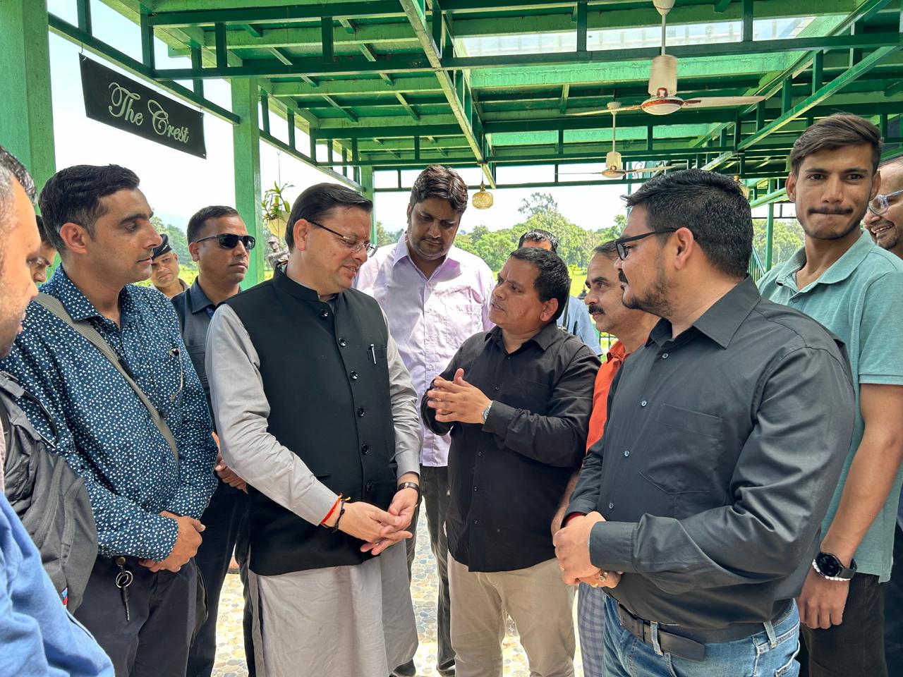 देहरादून के इलेक्ट्रॉनिक मीडिया पत्रकारों ने सीएम धामी से की मुलाक़ात, नैनीताल के पत्रकारों के मामले में त्वरित कार्रवाई करने पर किया धन्यवाद ज्ञापित