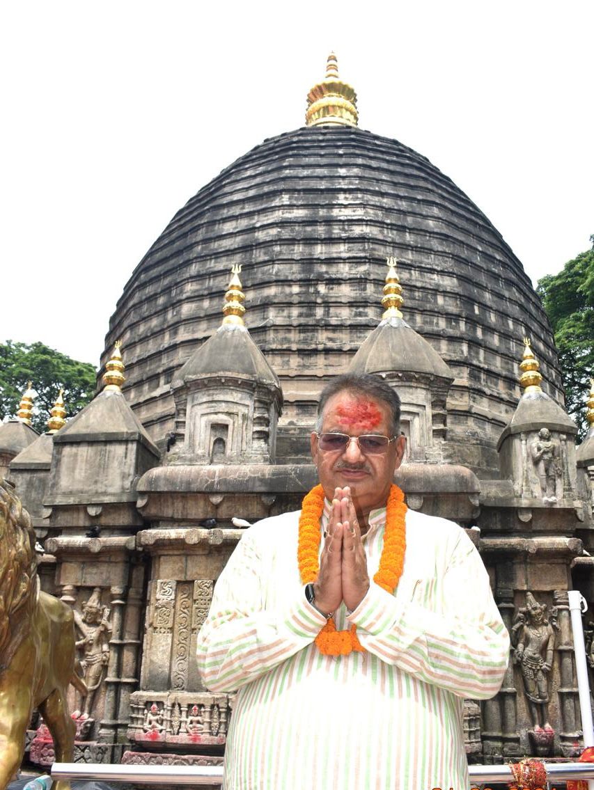 कैबिनेट मंत्री गणेश जोशी ने गुवाहाटी में माँ कामाख्या के किए दर्शन, पूजा अर्चना कर प्रदेशवासियों की सुख समृद्धि कामना की