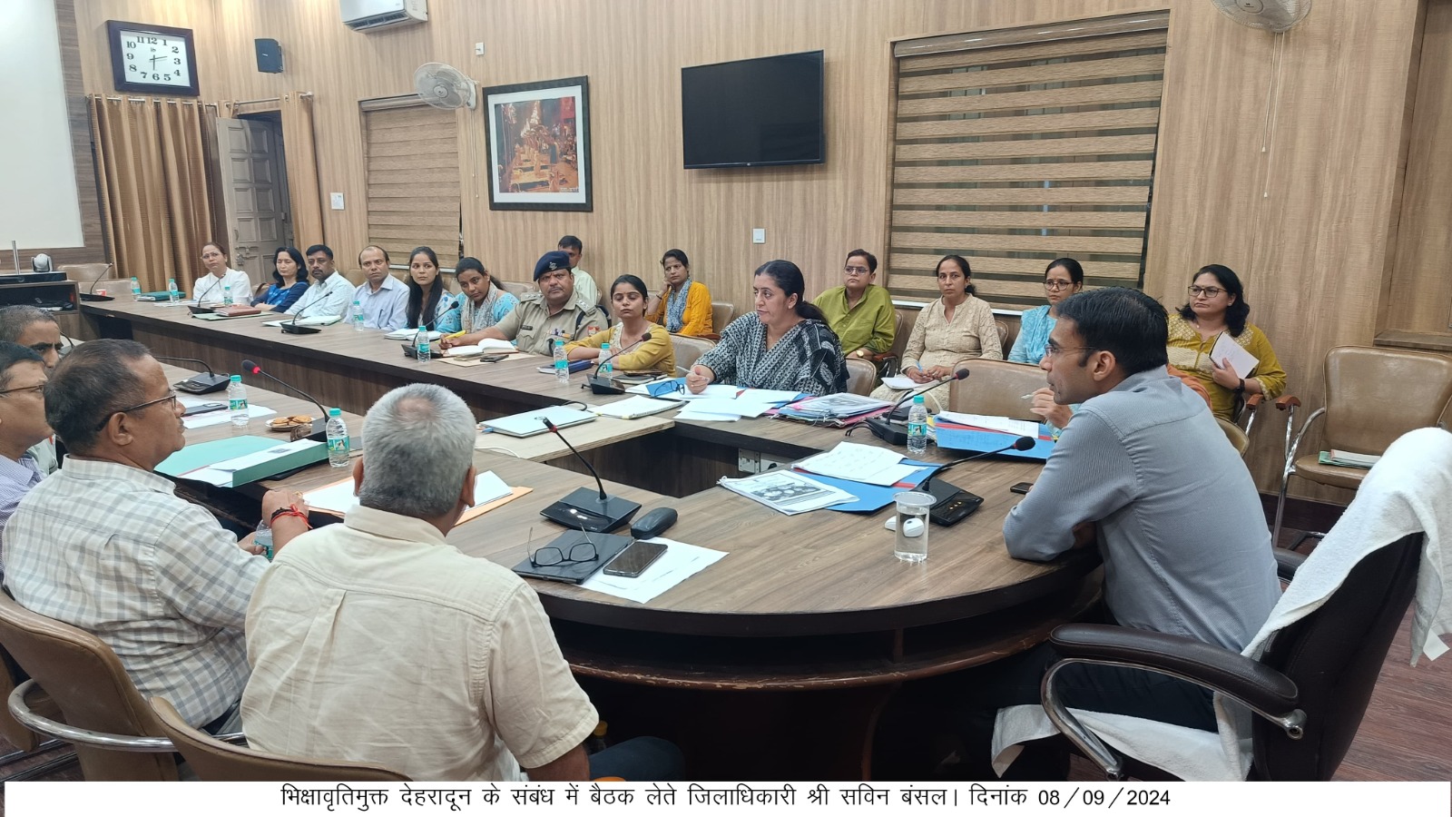 ‘‘मुझे मेरे जनपद में एक भी बच्चा भिक्षावृत्ति करता न दिखे’’ : जिलाधिकारी देहरादून