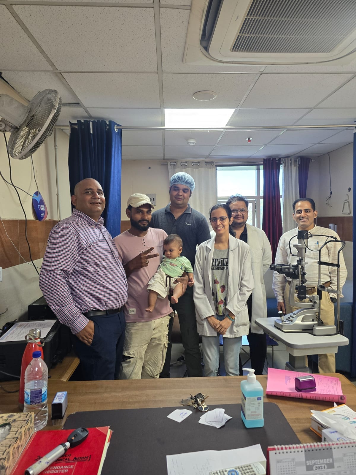 दून अस्पताल में पहली बार चार माह के बच्चे का सफल मोतियाबिंद सर्जरी और लेंस प्रत्यारोपण..