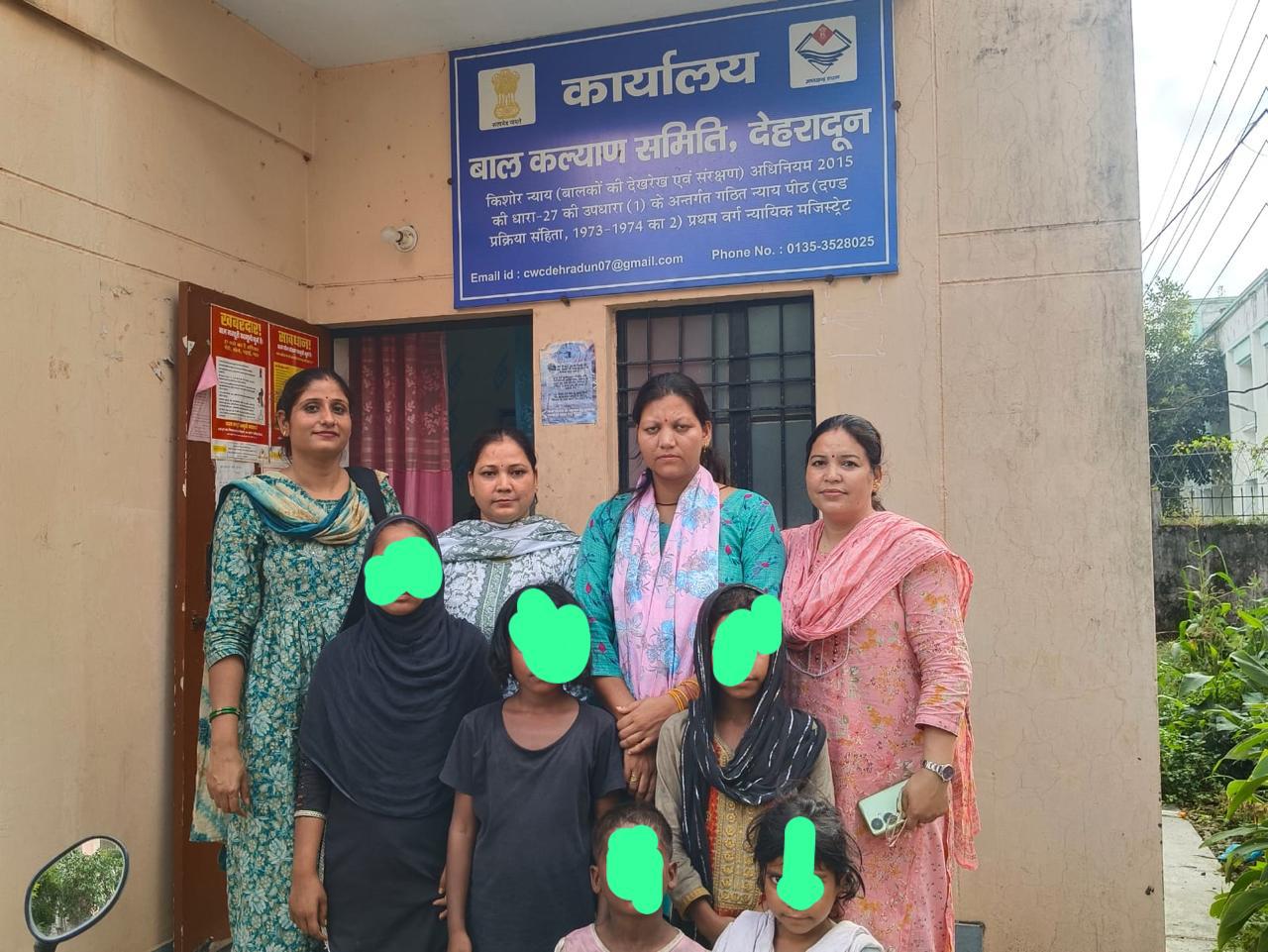 भिक्षावृत्ति के खिलाफ कार्रवाई: चार बालिकाएं और एक बालक रेस्क्यू..