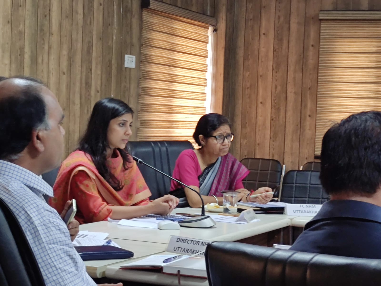 स्वास्थ्य सेवाओं की गुणवत्ता के बेहतर क्रियान्वयन हेतु युद्ध स्तर पर कार्य करें अधिकारी: स्वाति एस. भदौरिया