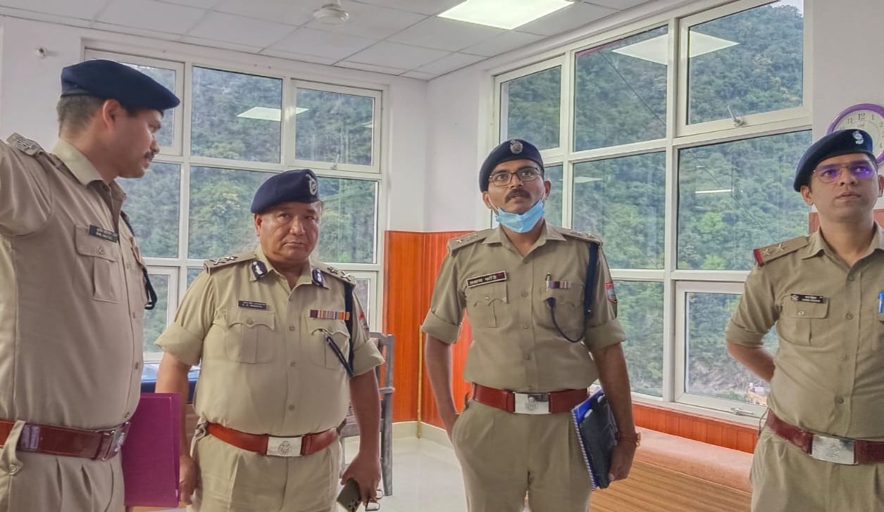 पुलिस महानिरीक्षक, गढ़वाल परिक्षेत्र उत्तराखण्ड पहुंचे रुद्रप्रयाग – केदारनाथ धाम यात्रा और अपराध नियंत्रण की समीक्षा..