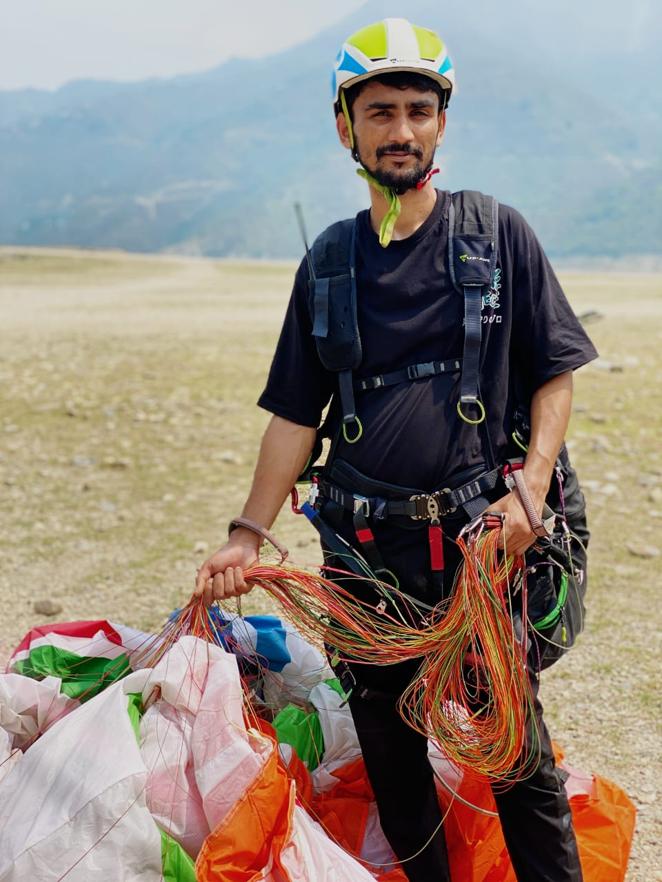 पैराग्लाइडिंग : आसमान की उंचाई नापने के लिए तैयार हैं उत्तराखण्ड के युवा..