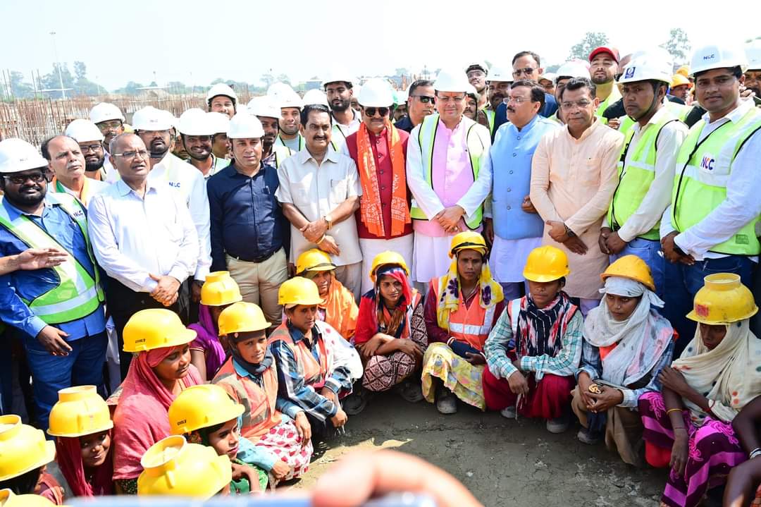 CM धामी ने खुरपिया फार्म में एम्स सैटेलाइट सेंटर का निरीक्षण किया..