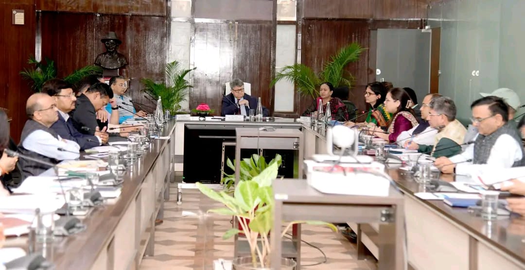 मुख्य सचिव ने नीति आयोग की बैठक में उत्तराखण्ड के विकास प्रयासों और आवश्यकताओं पर चर्चा की..
