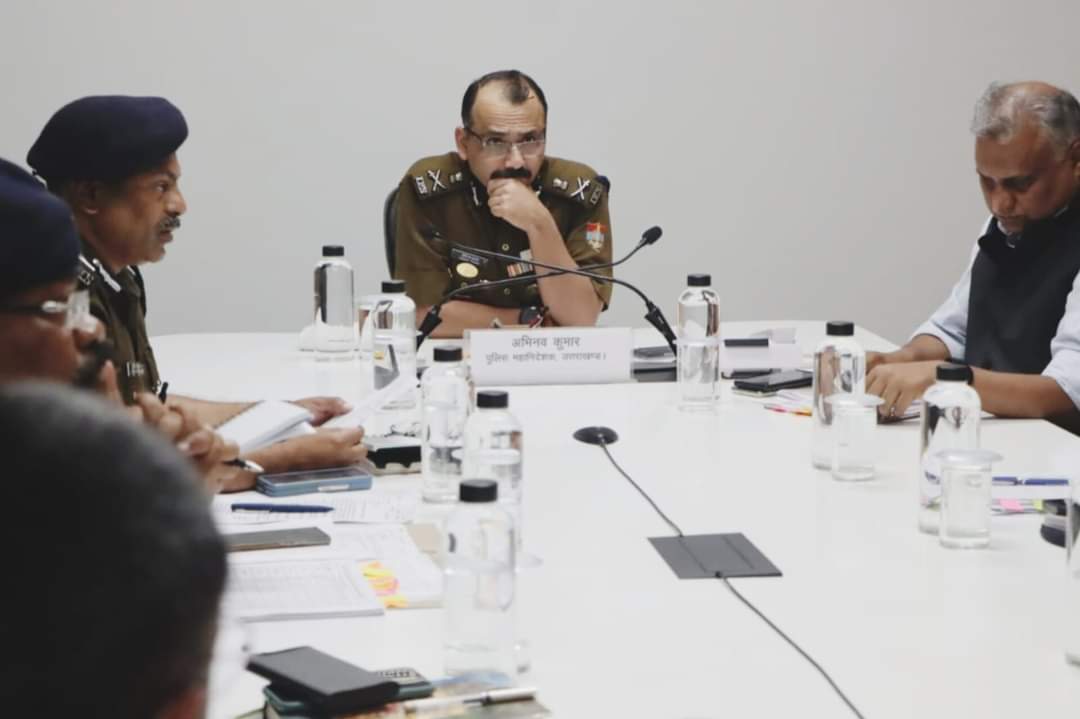 उत्तराखण्ड : पुलिस महानिदेशक की अध्यक्षता में अपराध नियंत्रण, कानून व्यवस्था एवं यातायात प्रबंधन की समीक्षा गोष्ठी आयोजित