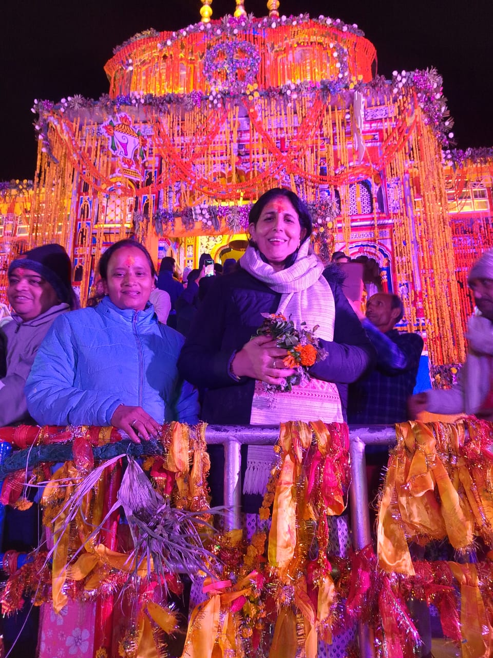 श्री बदरीनाथ धाम दर्शन को पहुंची संस्कृति साहित्य कला परिषद उपाध्यक्ष मधु भट्ट