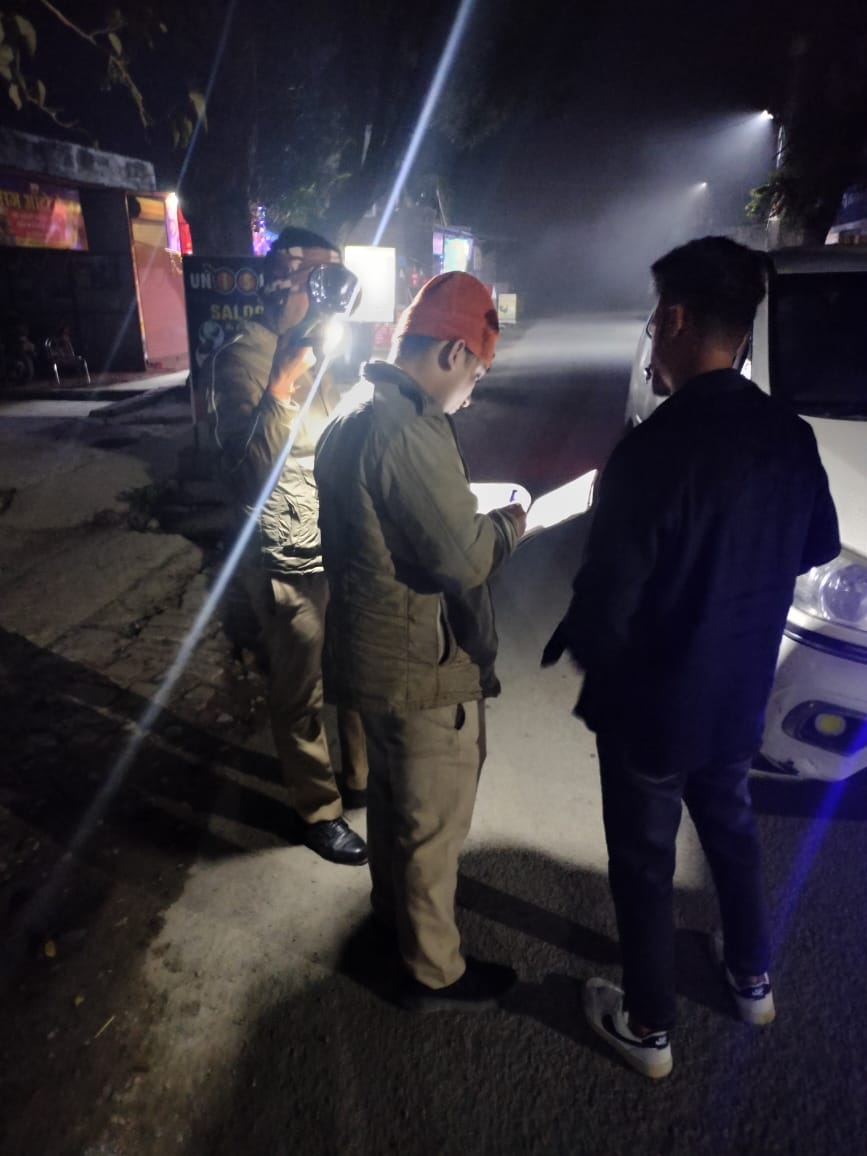 पुलिस अधीक्षक नगर/ग्रामीण/ यातायात द्वारा लगातार भ्रमणशील रहकर पुलिस चेकिंग के लिए जा रहा जायजा...