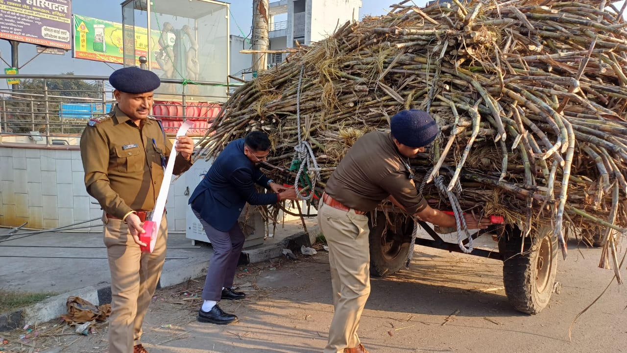 सड़क दुर्घटनाओं पर रोक लगाने हेतु हरिद्वार पुलिस की पहल लगातार जारी