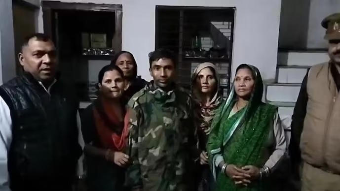 आखिर कौन है राजू: धुंधली कहानी लेकर हर जगह खोज रहा परिवार, बचपन में हुआ अपहरण.. देहरादून पुलिस लगाएगी पता