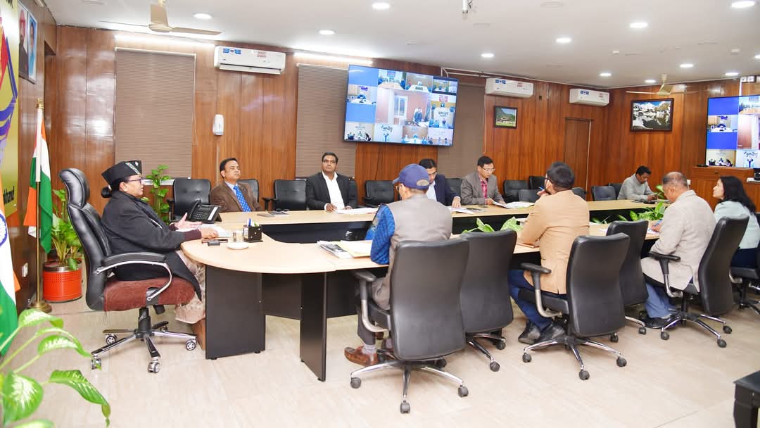 भू-कानून पर जिलास्तरीय बैठकें: सचिव राधा रतूड़ी ने हितधारकों के सुझावों को रिपोर्ट में सम्मिलित करने के दिए निर्देश