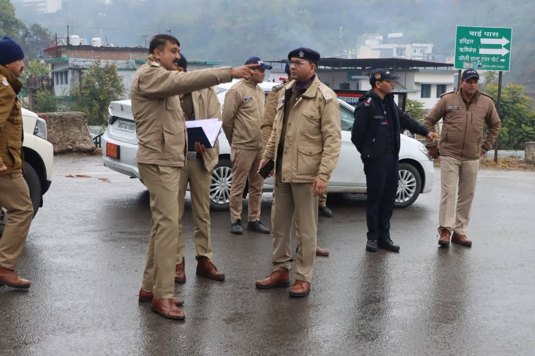 नए साल और बर्फबारी के मद्देनजर पर्यटकों की सुविधा हेतु एसएसपी अजय सिंह ने लिया यातायात व्यवस्था का जायजा