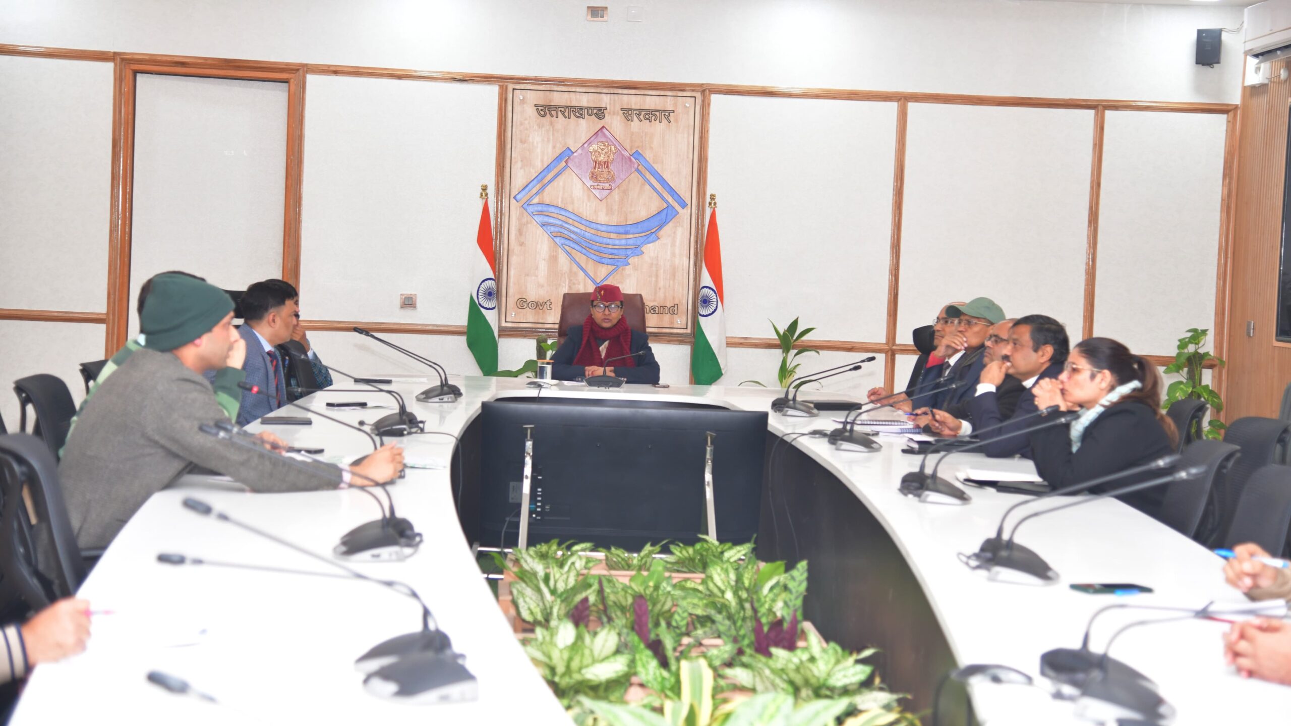 मुख्य सचिव राधा रतूड़ी ने 12 जनवरी को देहरादून में आयोजित होने वाले अन्तर्राष्ट्रीय प्रवासी उत्तराखण्डी सम्मेलन की तैयारियों की समीक्षा की।