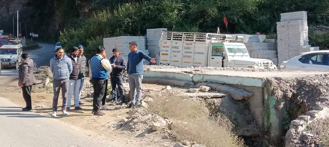 2025 केदारनाथ यात्रा: जिलाधिकारी ने किया राष्ट्रीय राजमार्ग का निरीक्षण, यात्रा तैयारियों को सुचारू बनाने के लिए अधिकारियों को दिए निर्देश..