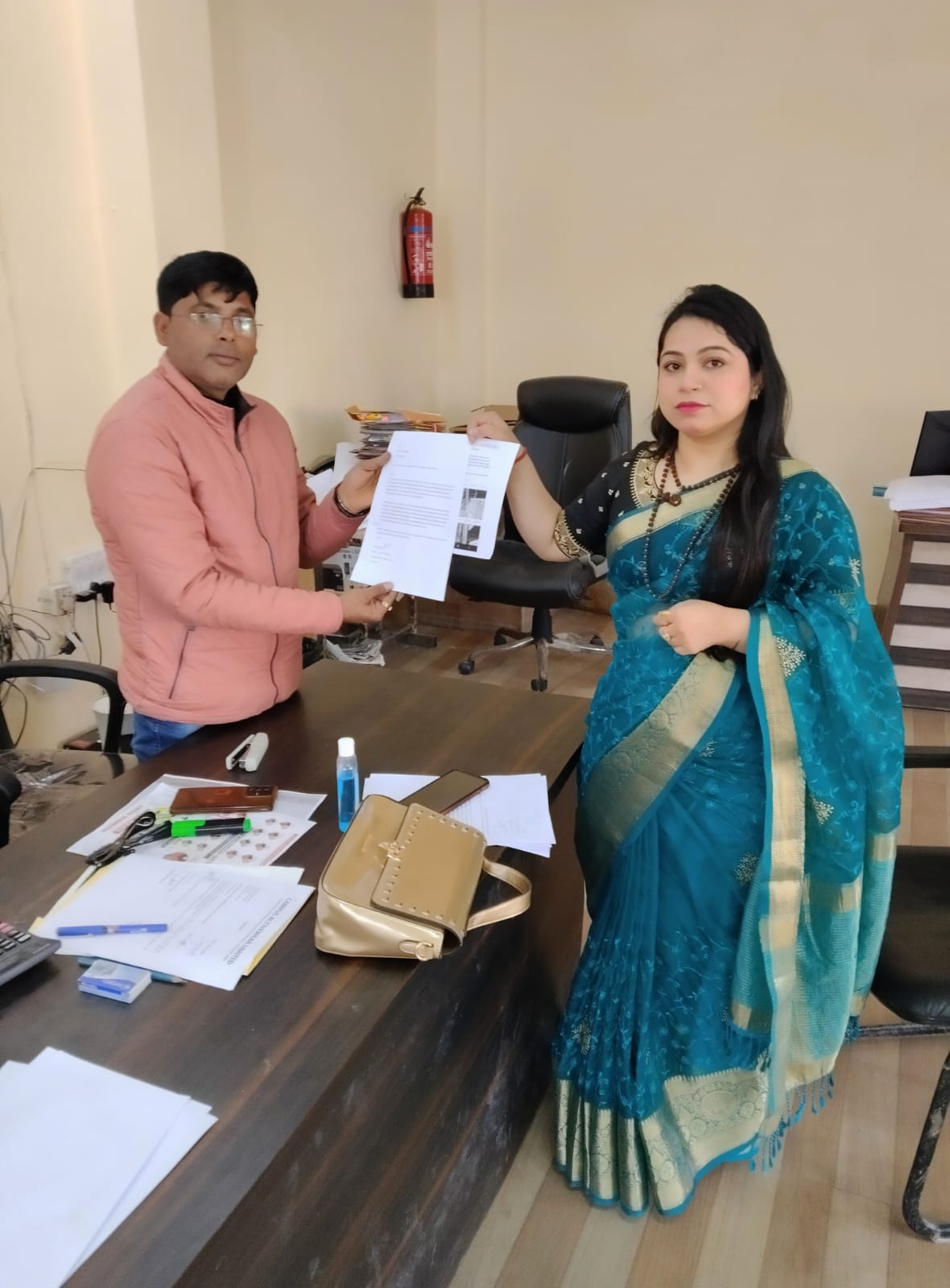 आरुषी सुन्द्रियाल द्वारा धार्मिक स्थलों पर चुनाव प्रचार पर नगर निगम में शिकायत पंजीकृत