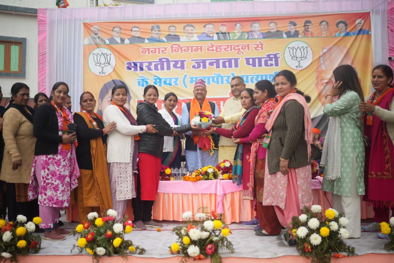 भाजपा महापौर प्रत्याशी सौरभ थपलियाल की बड़ोंवाला में विशाल जनसभा, विकास के एजेंडे पर जोर