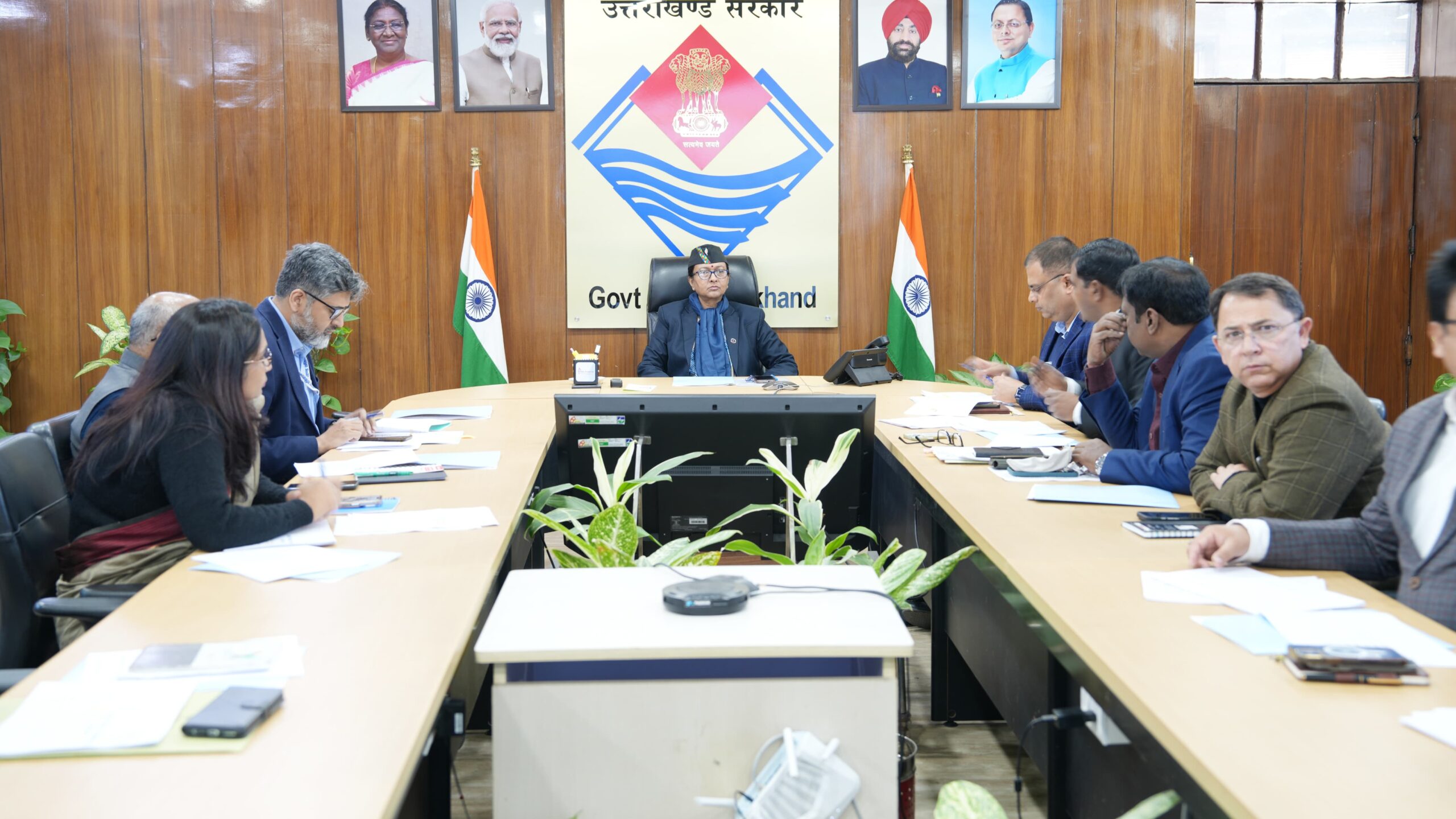 मुख्य सचिव राधा रतूड़ी ने उत्तराखण्ड अर्बन डेवलपमेंट एजेंसी उच्चाधिकार प्राप्त समिति की बैठक ली