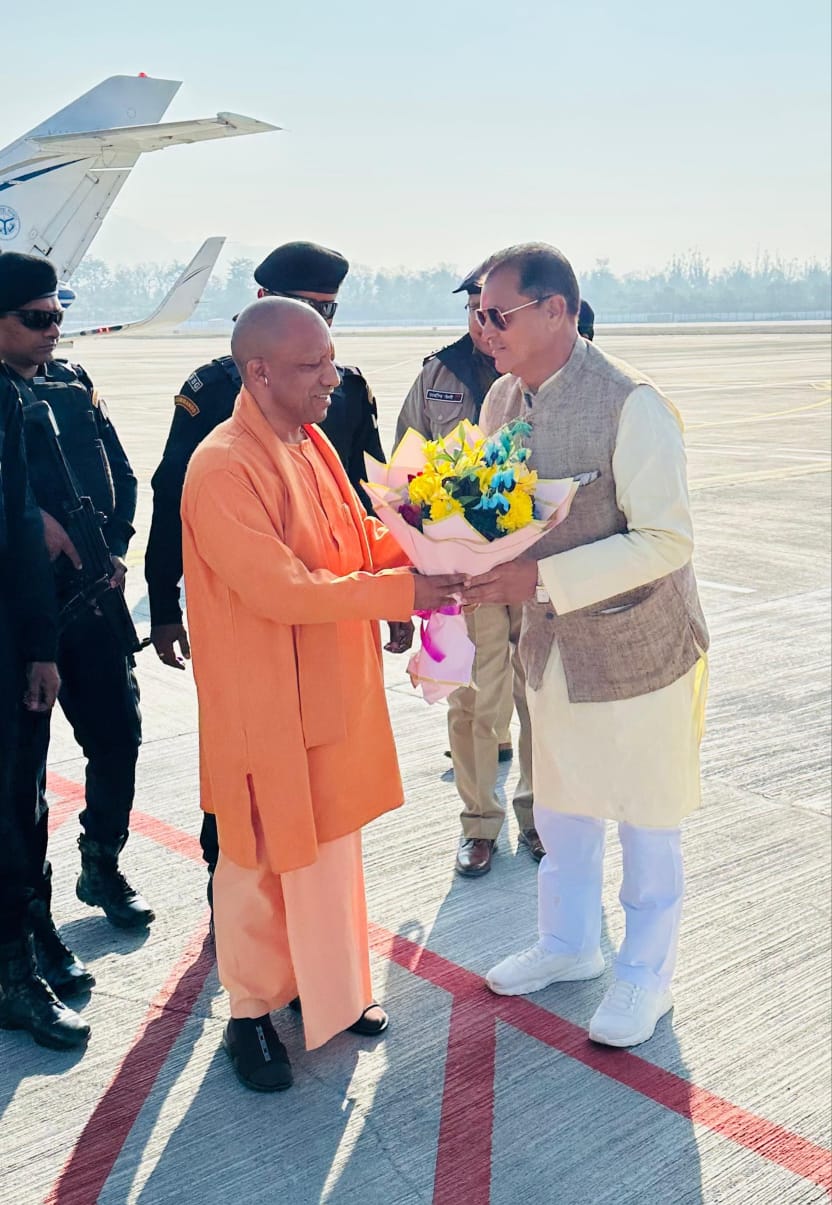 मुख्यमंत्री योगी आदित्यनाथ के देवभूमि उत्तराखंड आगमन पर कैबिनेट मंत्री डा. प्रेमचंद अग्रवाल ने किया स्वागत