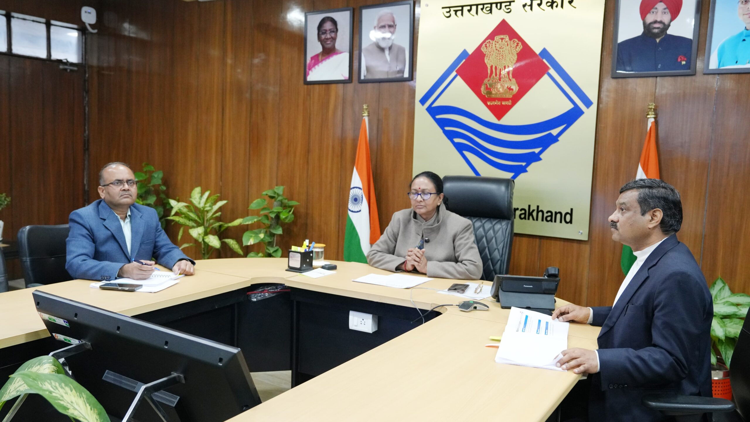हर जिले में गठित होगी जिला प्रवासी सेल-मुख्य सचिव राधा रतूड़ी