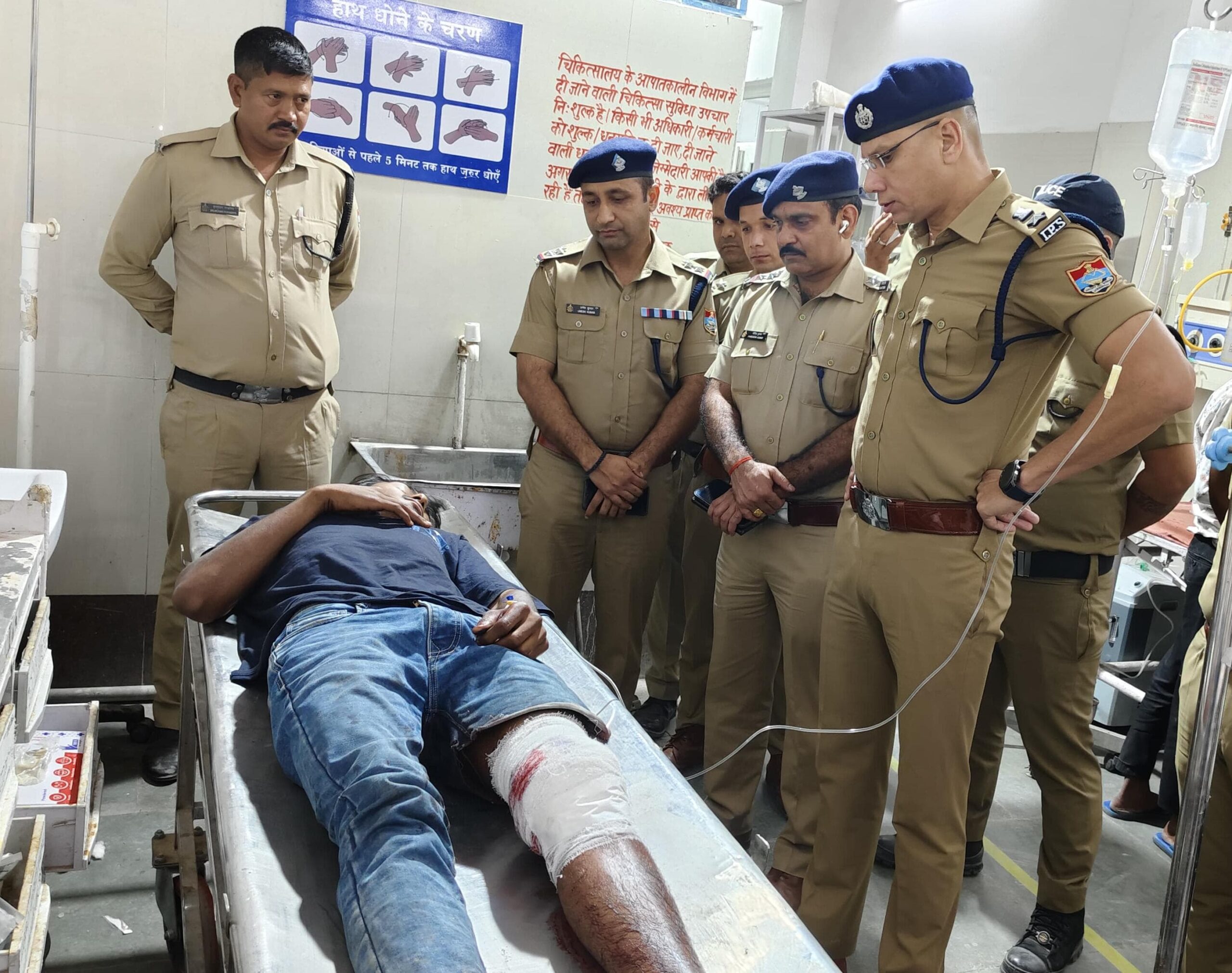 एसएसपी मणिकांत मिश्रा के नेतृत्व में अपराधियों पर करारा प्रहार: पेट्रोल पंप डकैती गिरोह का भंडाफोड़, पांच बदमाश गिरफ्तार