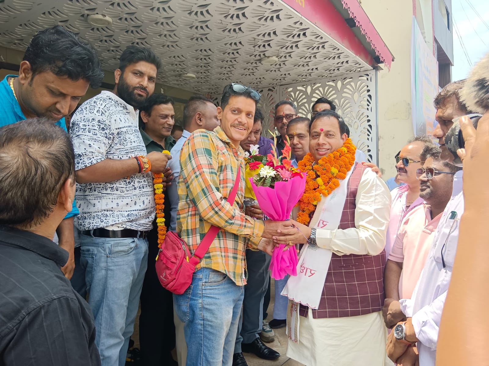 भव्य स्वागत के साथ बीकेटीसी अध्यक्ष हेमंत द्विवेदी का देवभूमि दौरा प्रारंभ, व्यवस्थाओं का किया निरीक्षण