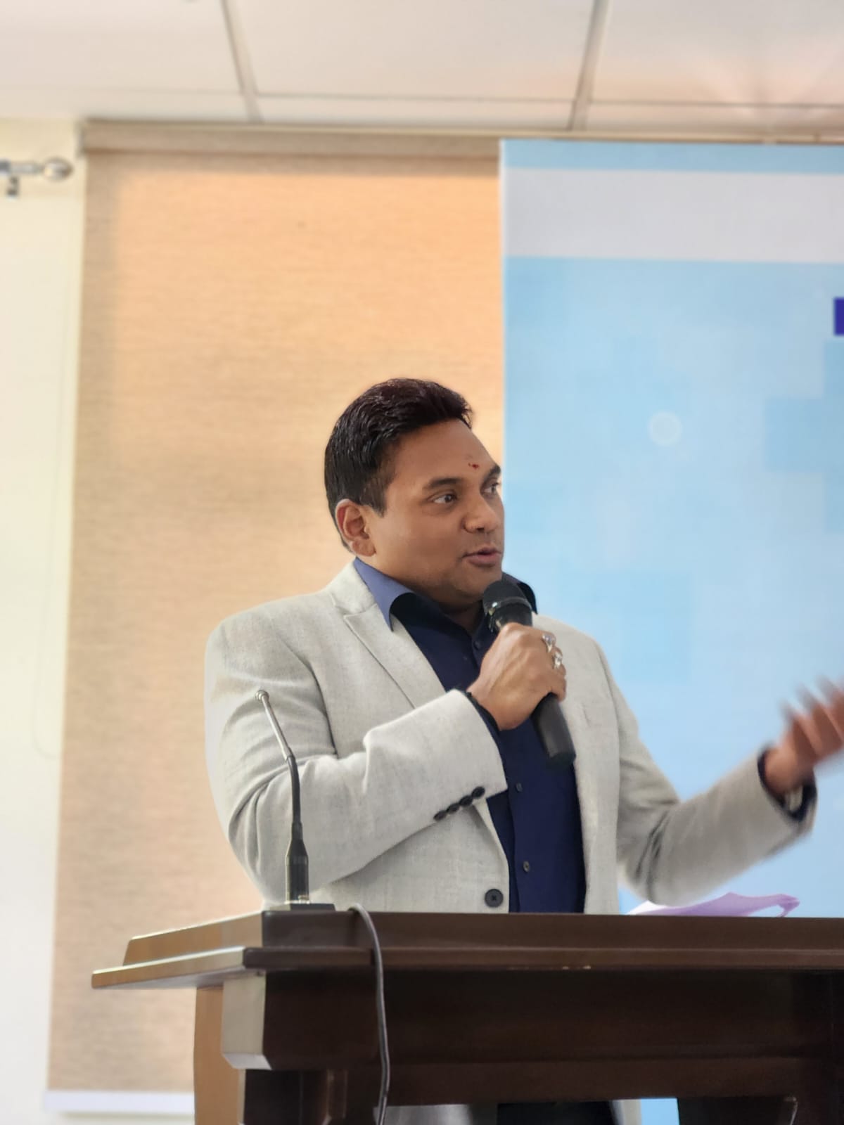 उत्तराखण्ड में दवा नियंत्रण प्रणाली को तकनीक और गुणवत्ता से जोड़ने की पहल