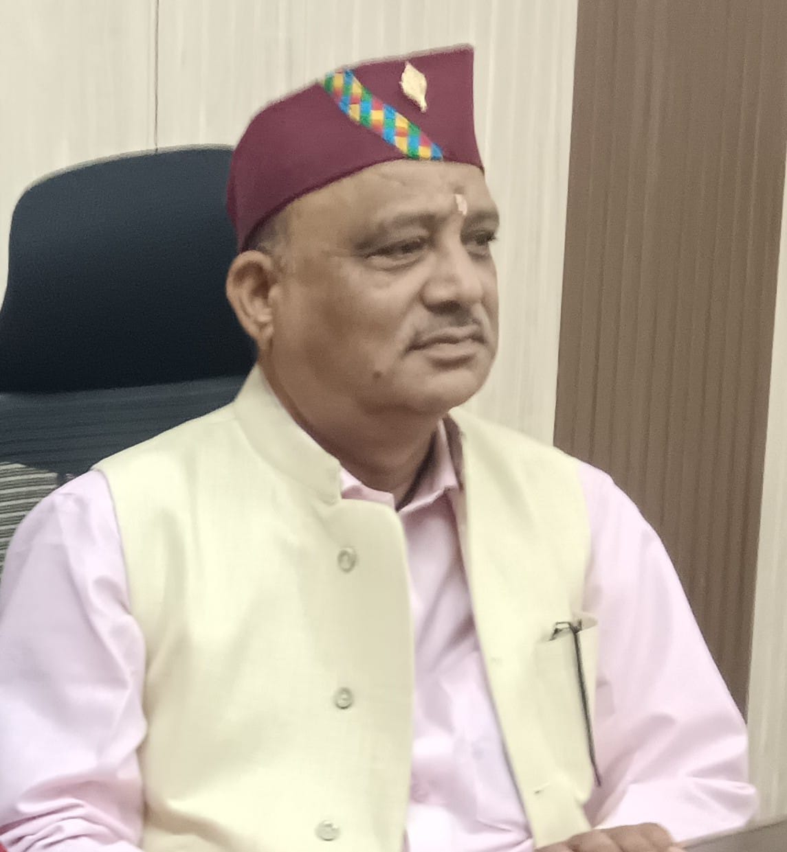 बीकेटीसी उपाध्यक्ष ने केदारनाथ हैलीकॉप्टर दुर्घटना में दिवंगत विक्रम रावत के परिजनों से की मुलाकात, दी सांत्वना