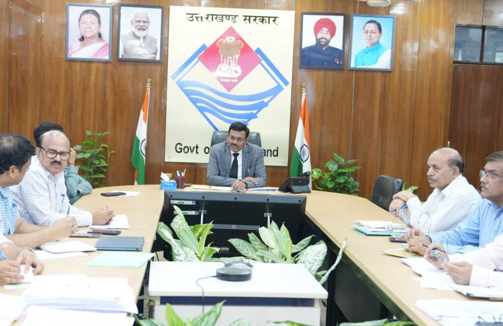 मुख्य सचिव ने की उत्तराखंड पावर कार्पोरेशन की समीक्षा