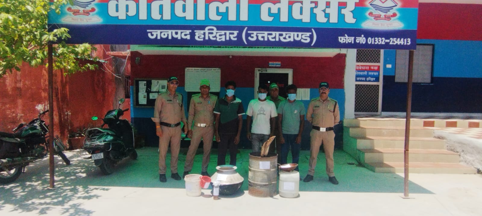 हरिद्वार: लक्सर पुलिस की छापेमारी, अवैध कच्ची शराब बना रहे तीन तस्कर गिरफ्तार