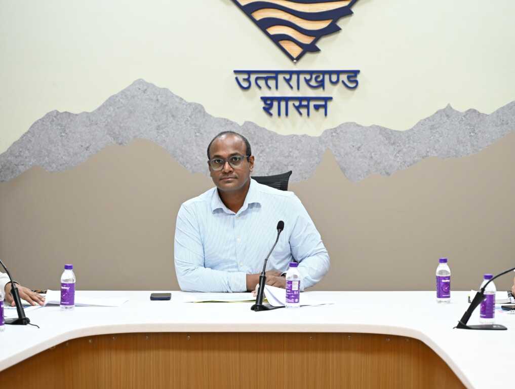 दिव्यांग मतदाताओं के लिए सुलभ मतदान केंद्र सुनिश्चित करें: मुख्य निर्वाचन अधिकारी