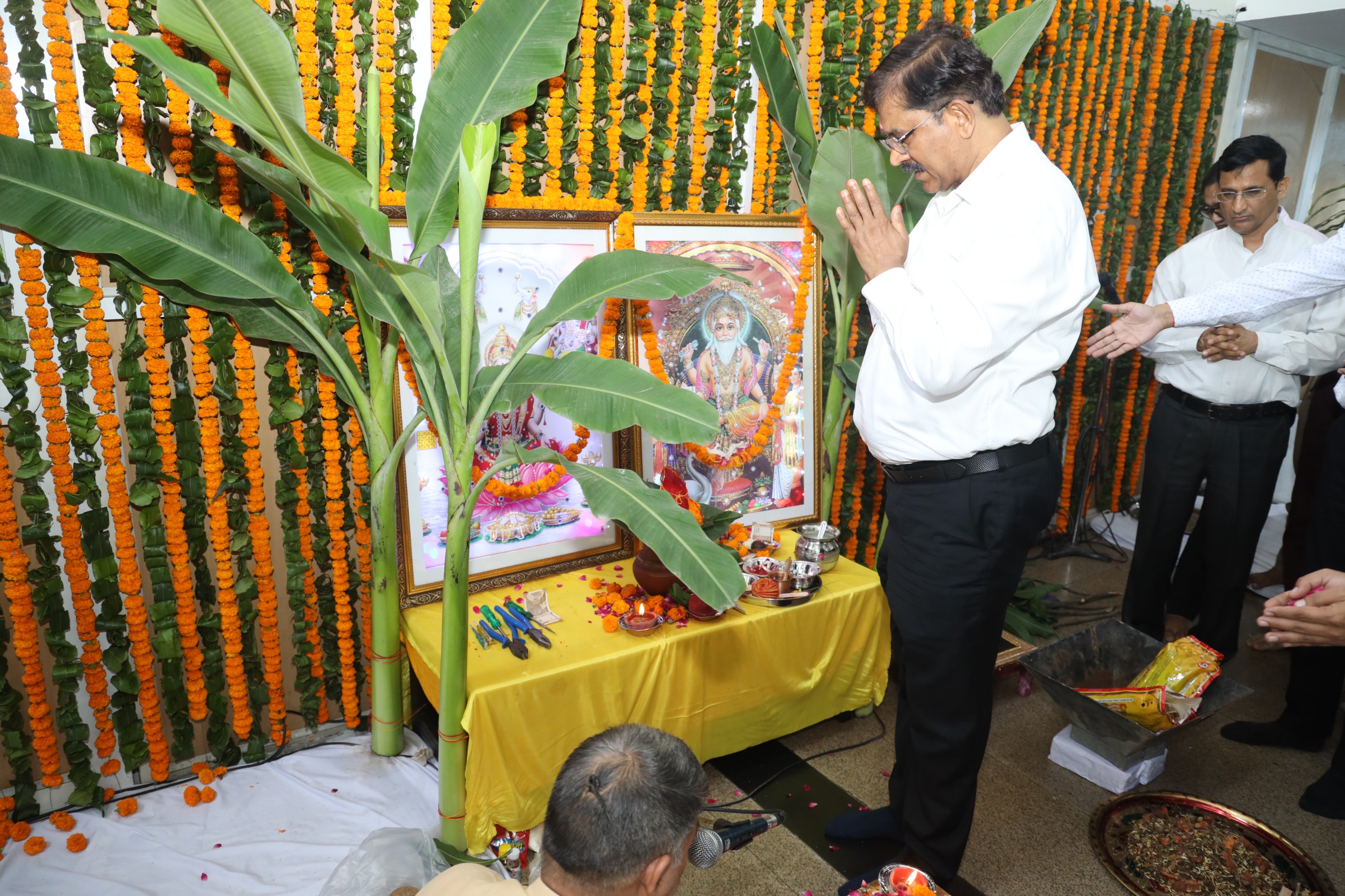 विश्वकर्मा पूजन और वृक्षारोपण कार्यक्रम पिटकुल मुख्यालय में आयोजित