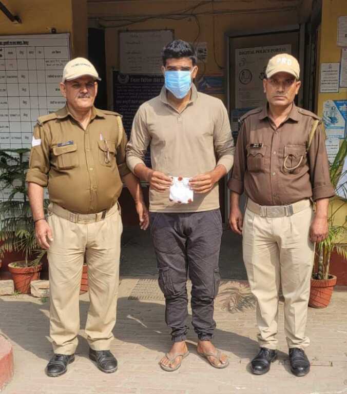 नशा तस्करों के विरुद्ध दून पुलिस की कार्रवाई जारी