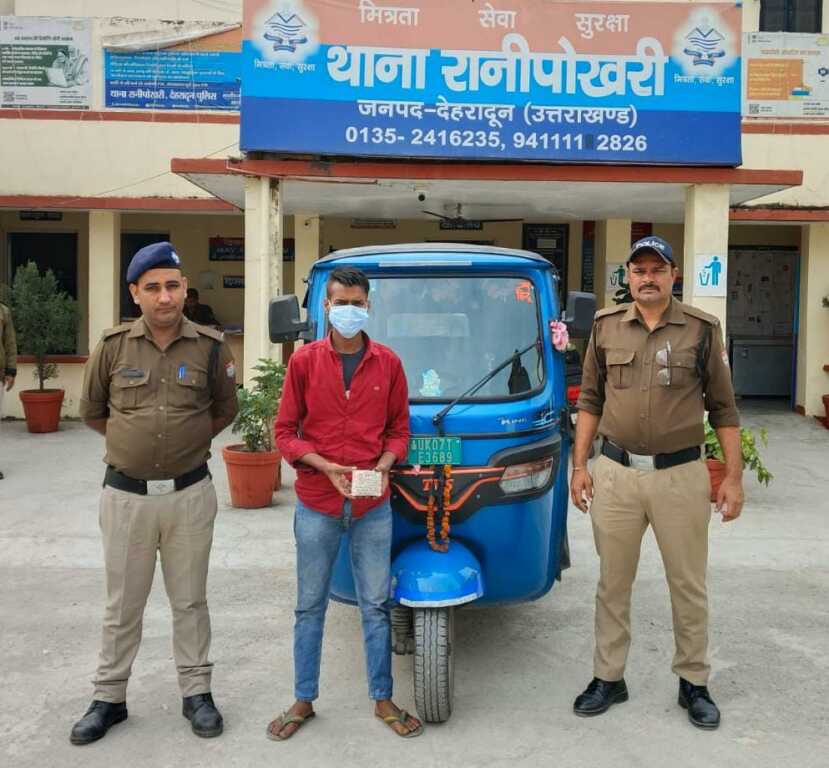 अपराधियों पर नकेल कसती दून पुलिस