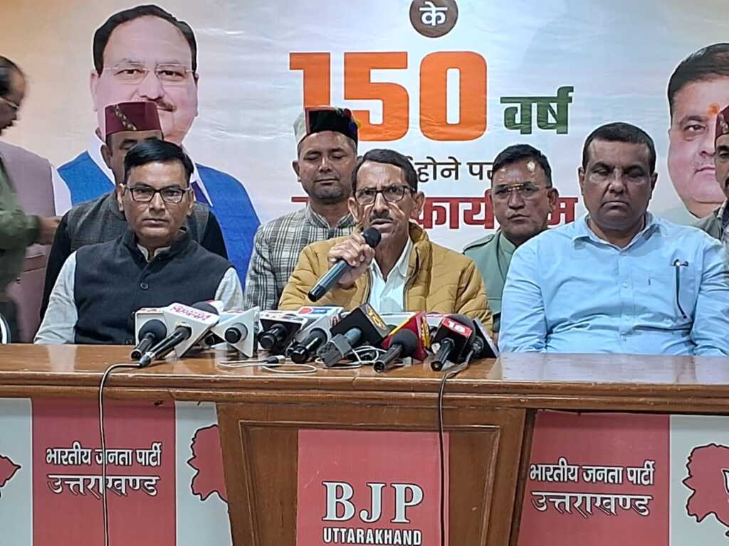 आंदोलनकारियों की दो बार पेंशन वृद्धि और सर्वाधिक कार्य करने वाले मुख्यमंत्री हैं धामी : बड़थ्वाल
