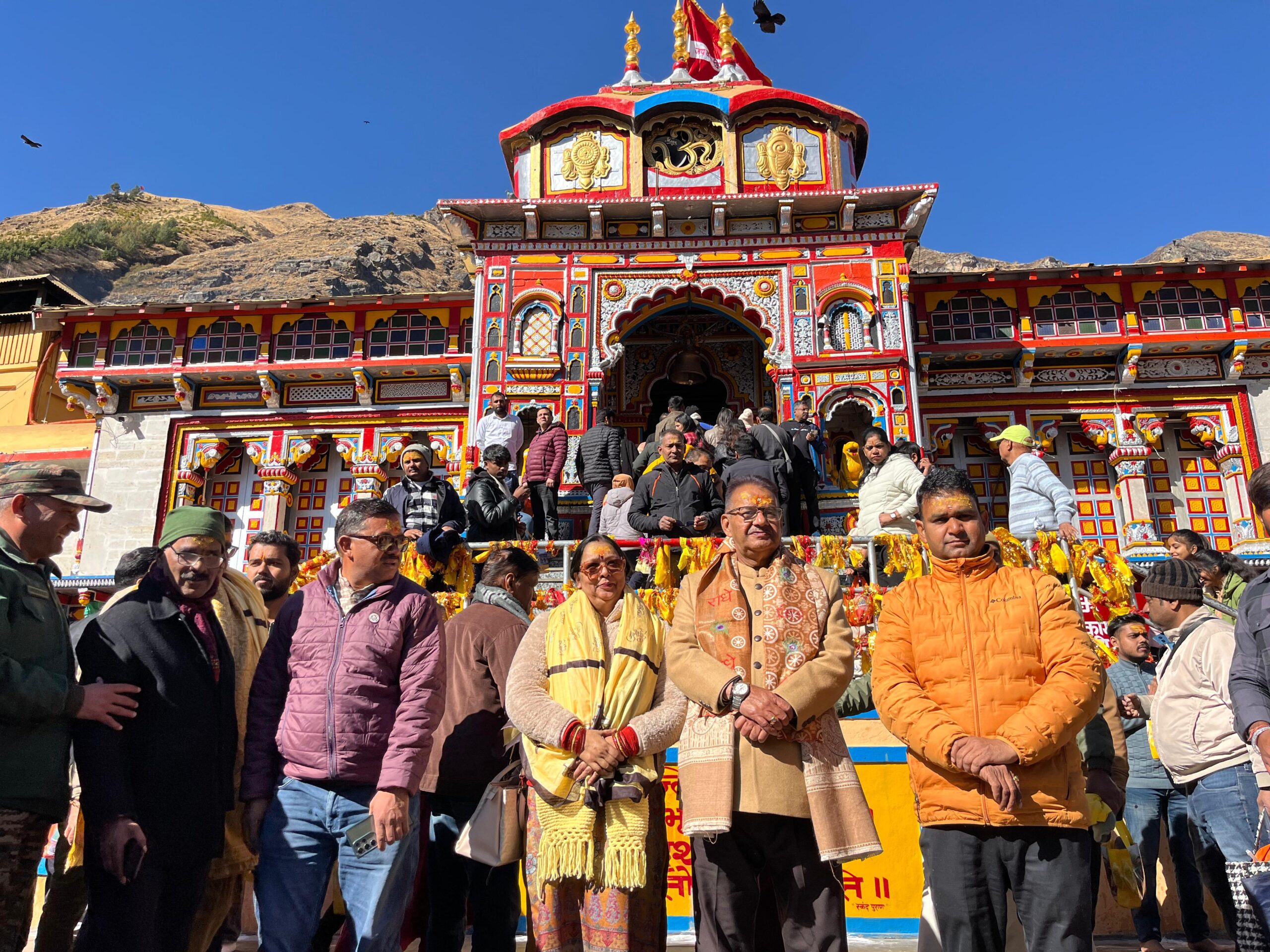 प्रदेश के कृषि एवं सैनिक कल्याण मंत्री गणेश जोशी ने बदरीनाथ विशाल के दर्शन किए