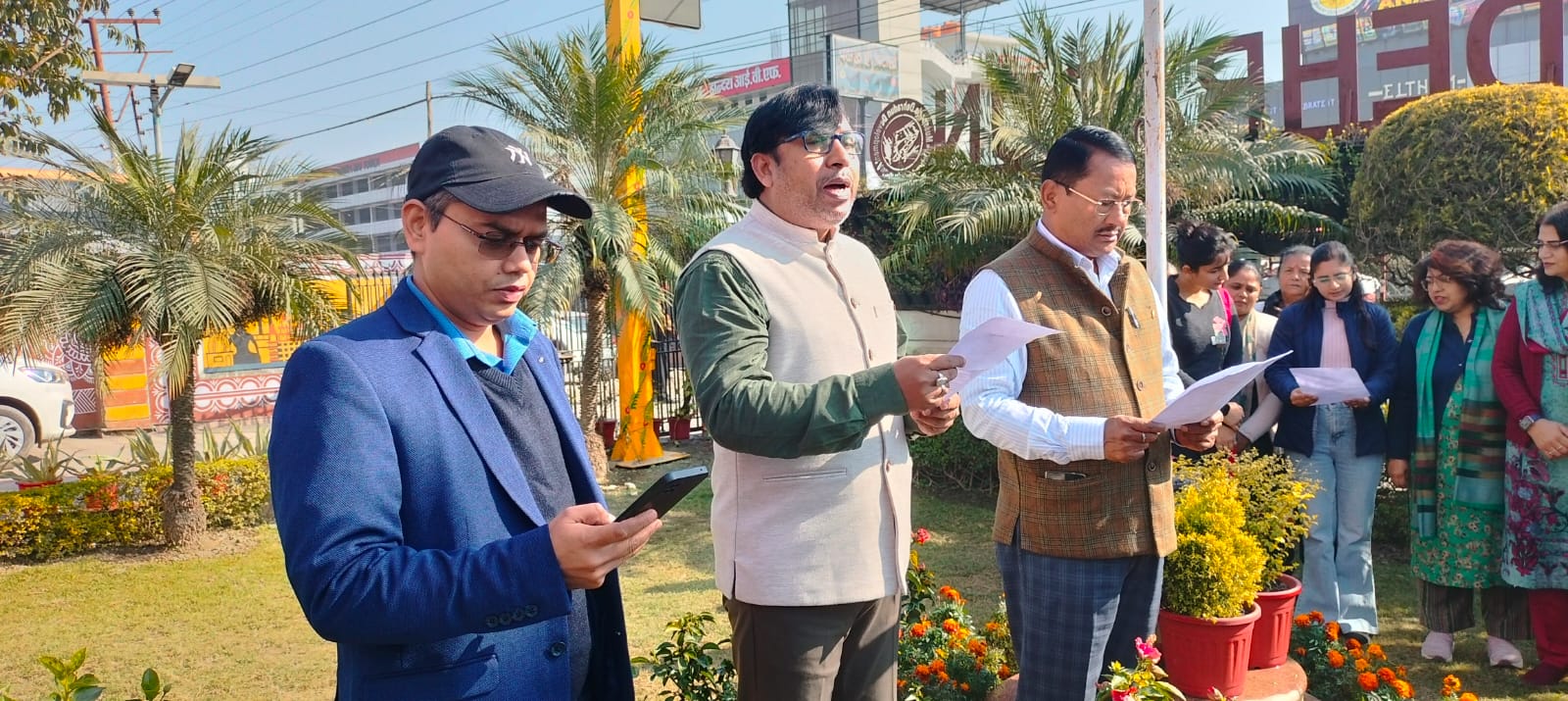 एमडीडीए में संविधान दिवस पर उद्देशिका का सामूहिक पठन, राष्ट्रनिर्माण के संकल्प को दोहराया
