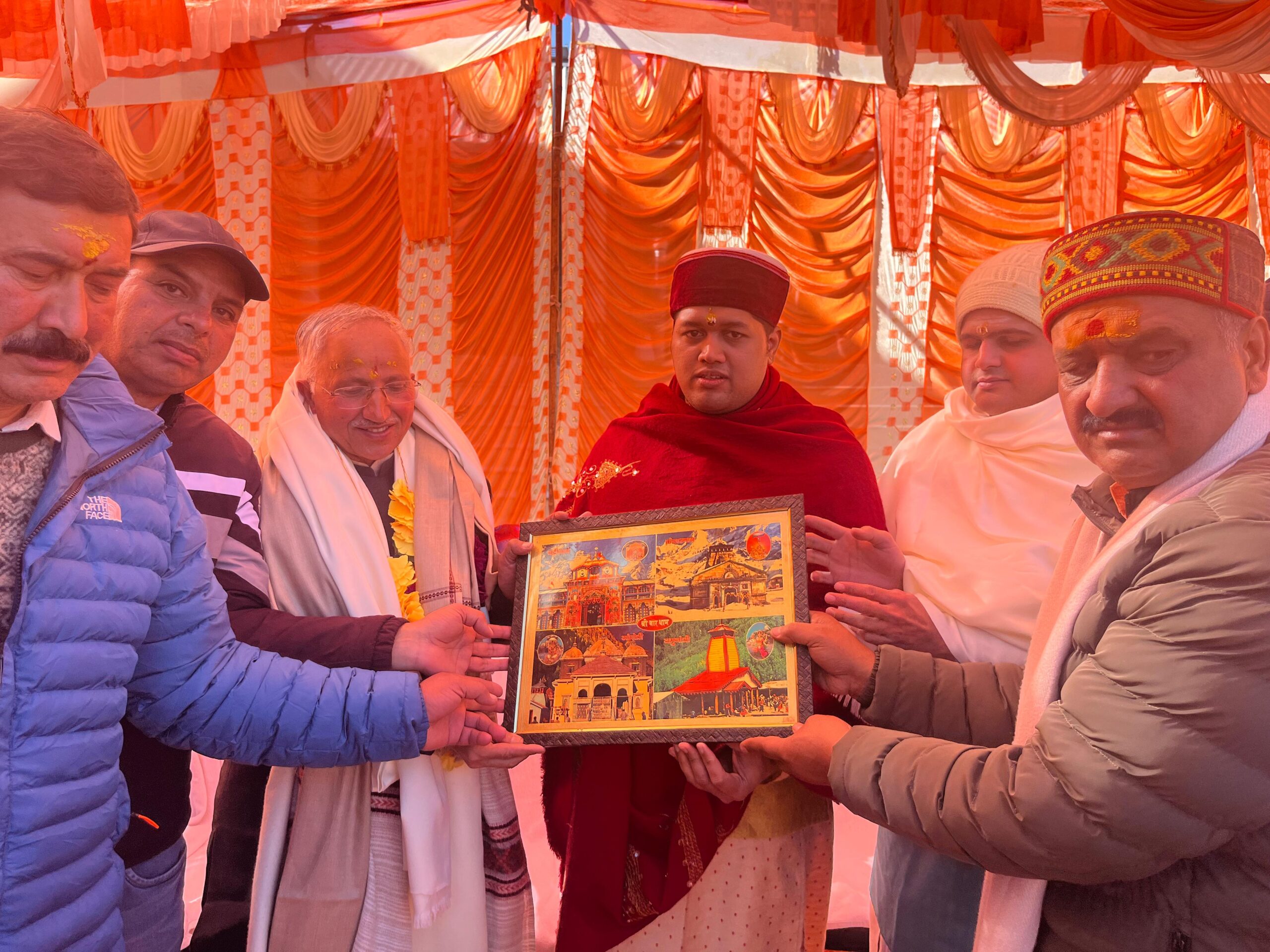 बदरीनाथ धाम के धर्माधिकारी आचार्य राधाकृष्ण थपलियाल सेवानिवृत्त