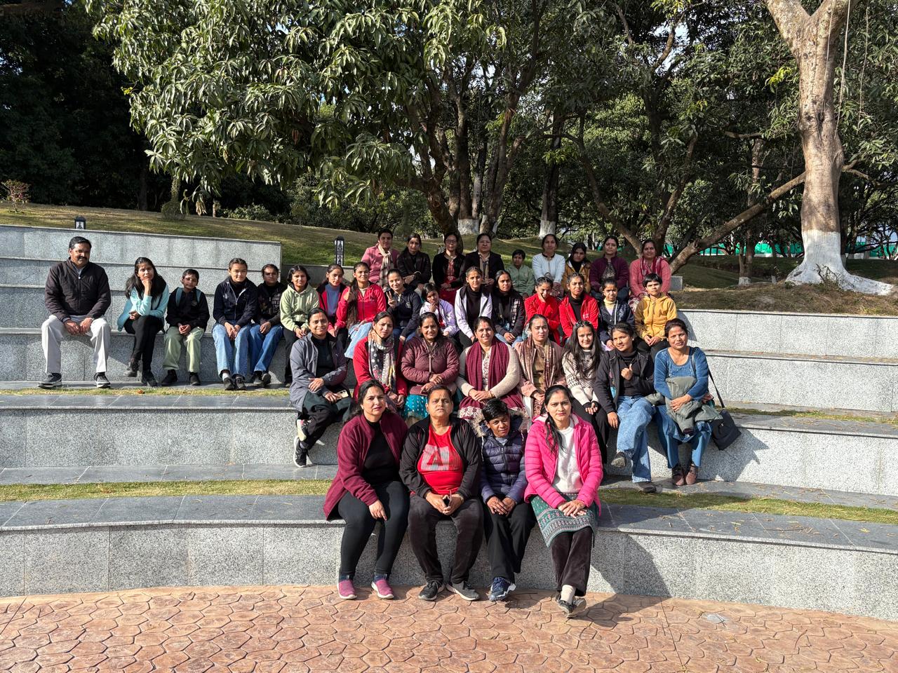 Dehradun: संवेदना से सशक्तिकरण की ओरः-डीएम सविन बंसल की पहल, संरक्षण गृह की संवासिनियों व बालिकाओं की विशेष एक्सपोजर विजिट