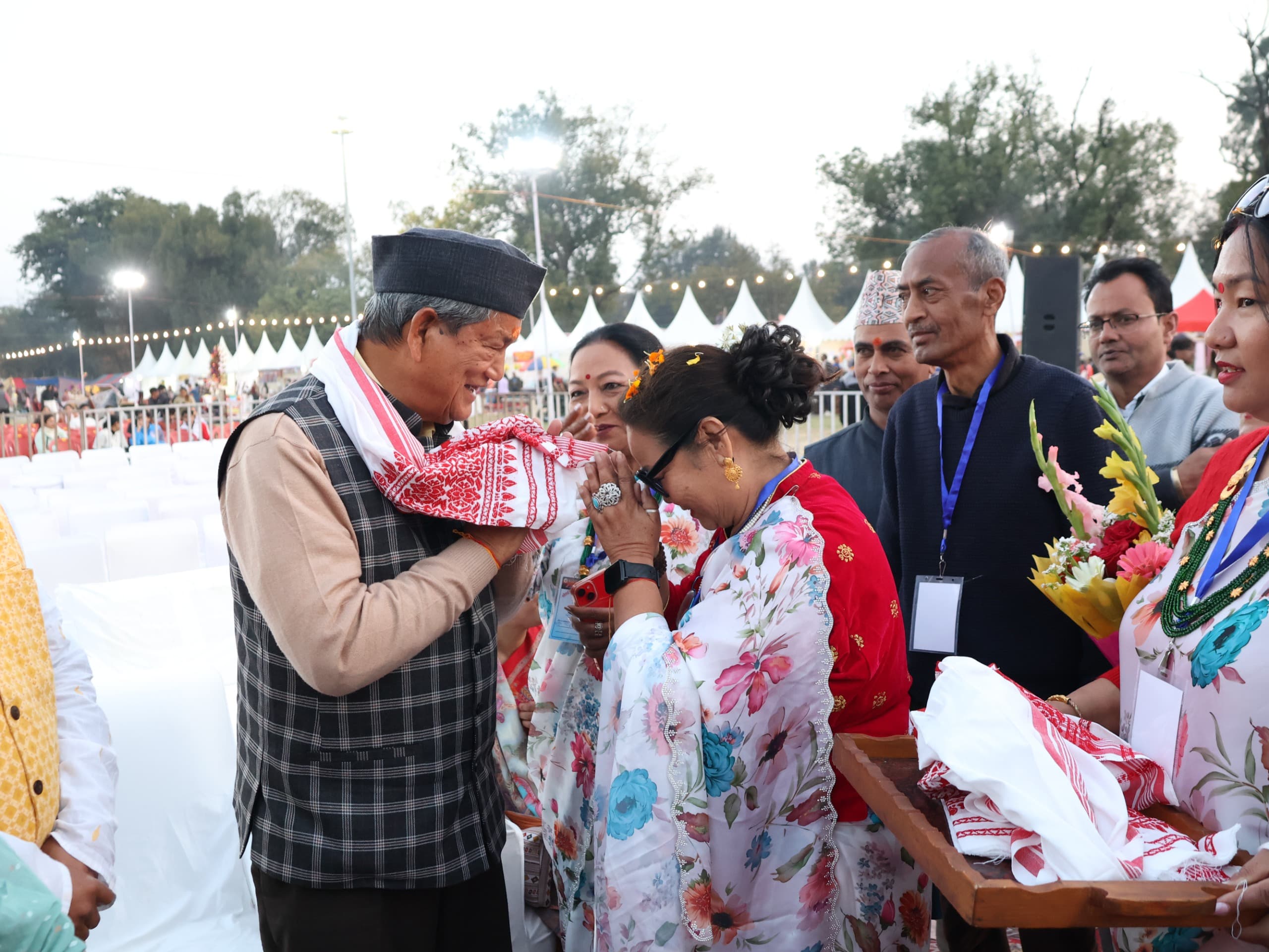 Dehradun:हरी झंडी दिखा साइक्लोथॉन के साथ हुआ ‘गोरखा हिमालयन फेस्टिवल’ का शुभारंभ