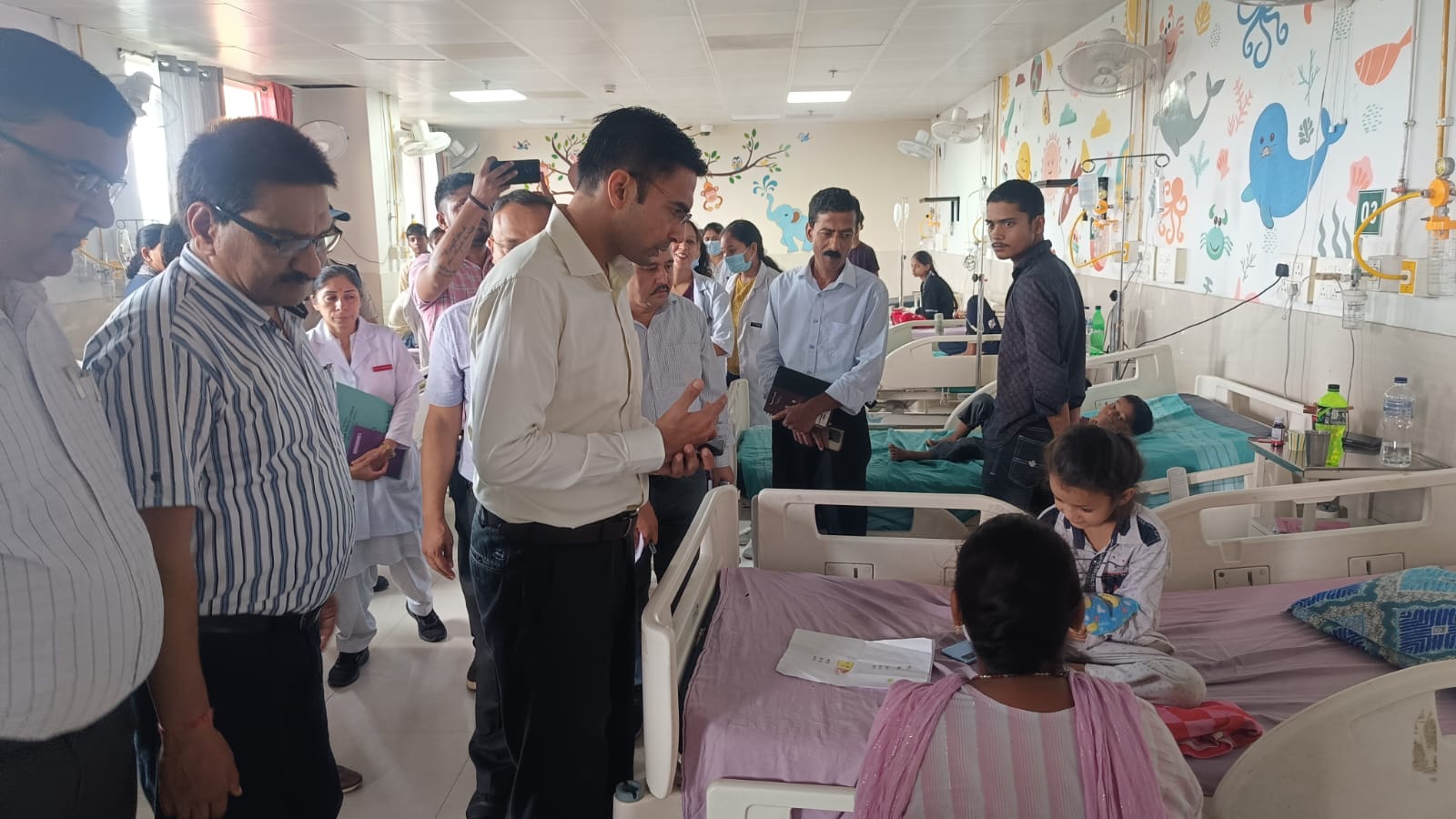 सरकारी स्वास्थ्य सेवाओं को सुविधा-संपन्न बनाने को जिला प्रशासन प्रतिबद्ध.