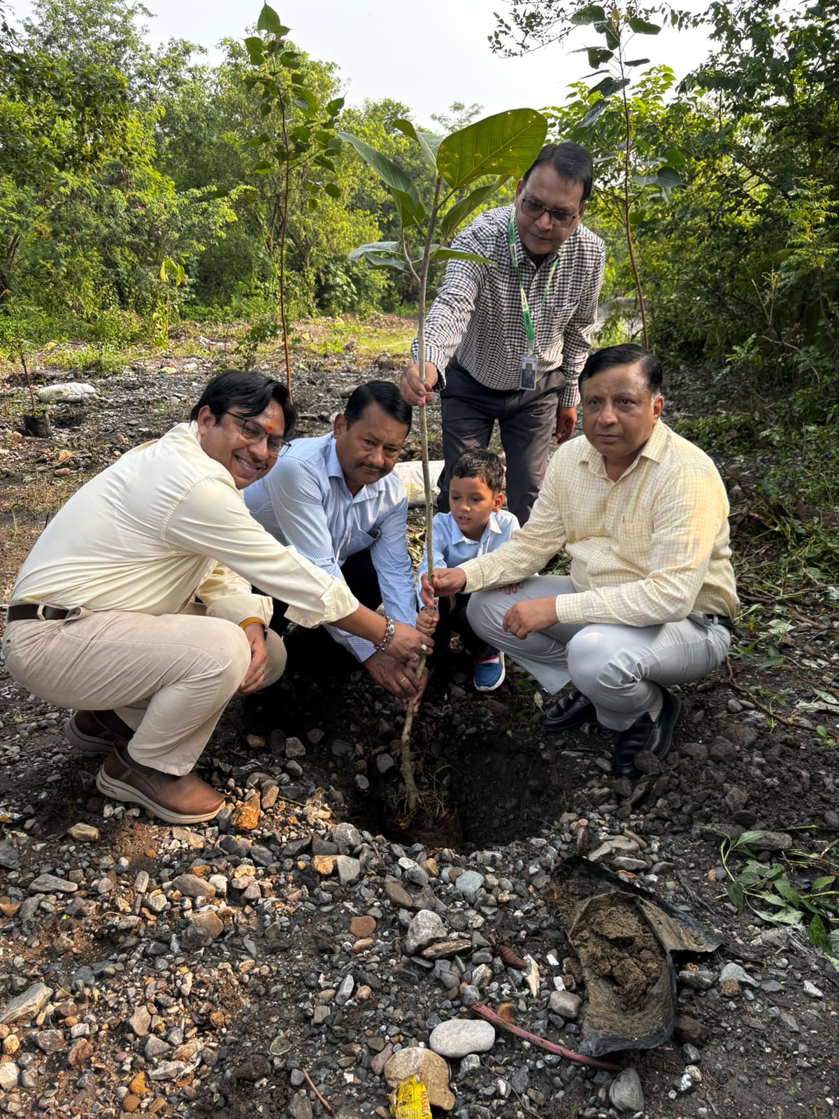 हरेला पर हरियाली का महाअभियान : हरित दून  के संकल्प के साथ एमडीडीए ने रखा 1 लाख पौधों का लक्ष्य