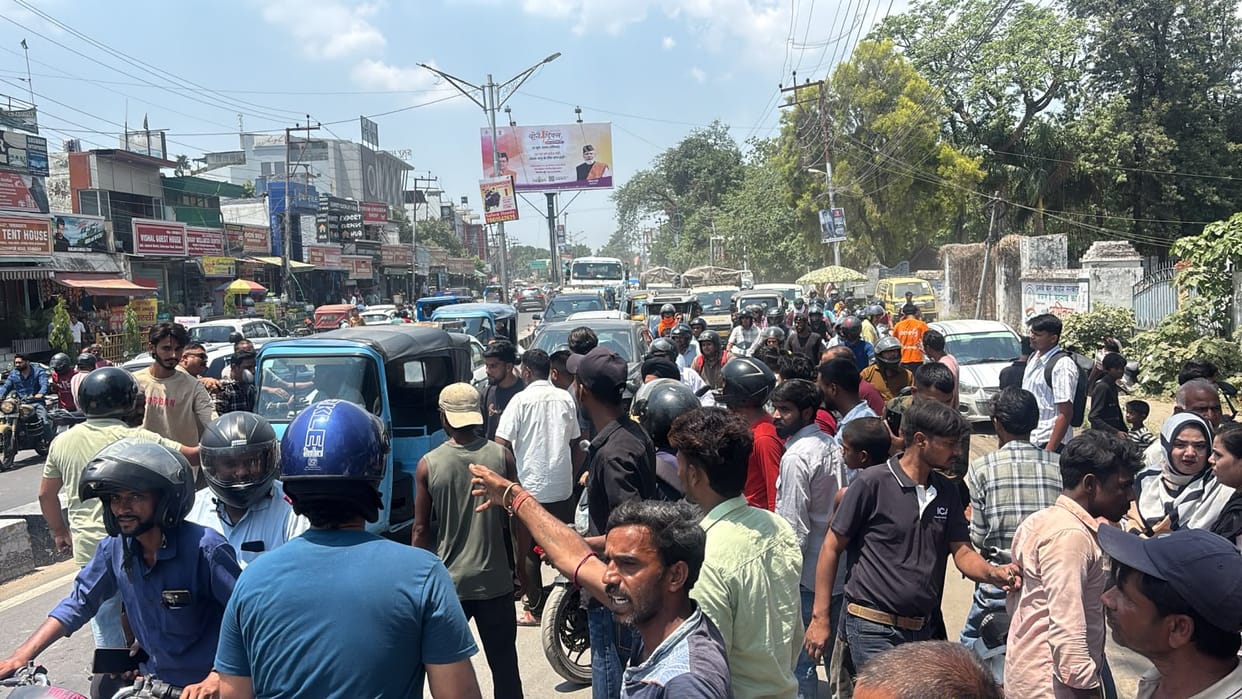 Dehradun Accident: लालपुर के पास सिटी बस ने छह लोगों को कुचला, चालक को आया दौरा; घायलों को अस्पताल पहुंचाया गया